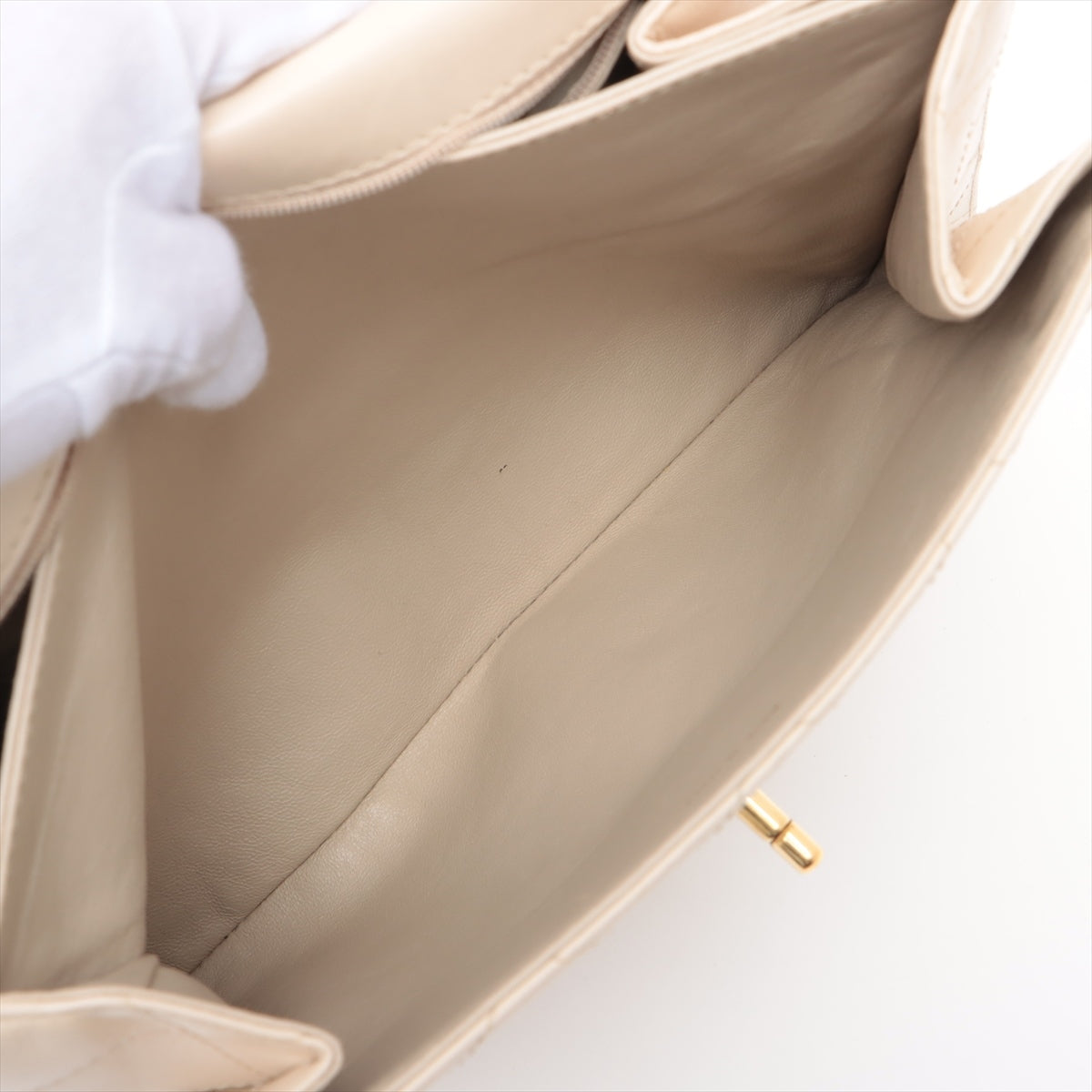 Chanel Matrasse  Chain Shoulder Bag Beige Gold  5th