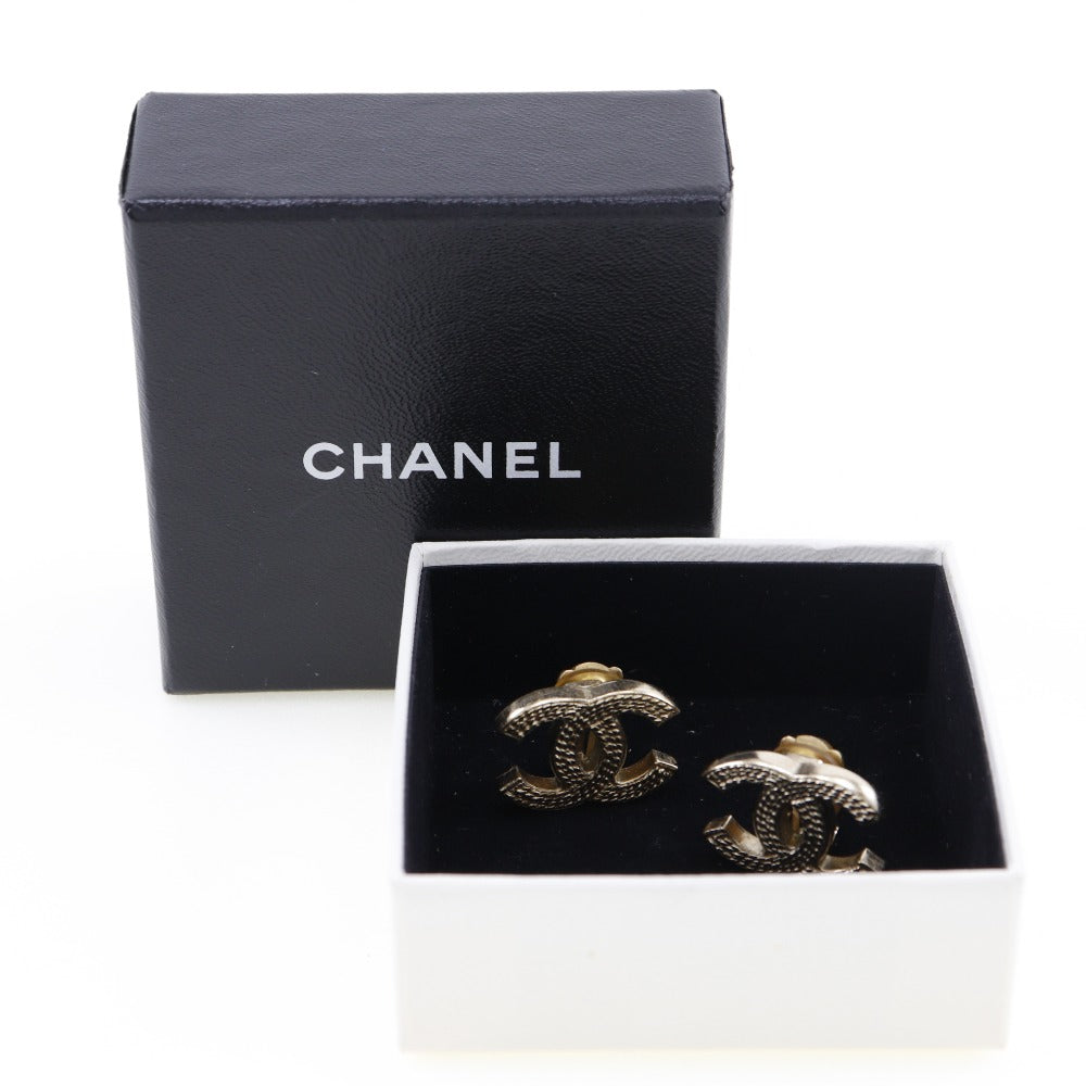 Chanel Chanel G Earrings 2006 06P Coco Mark