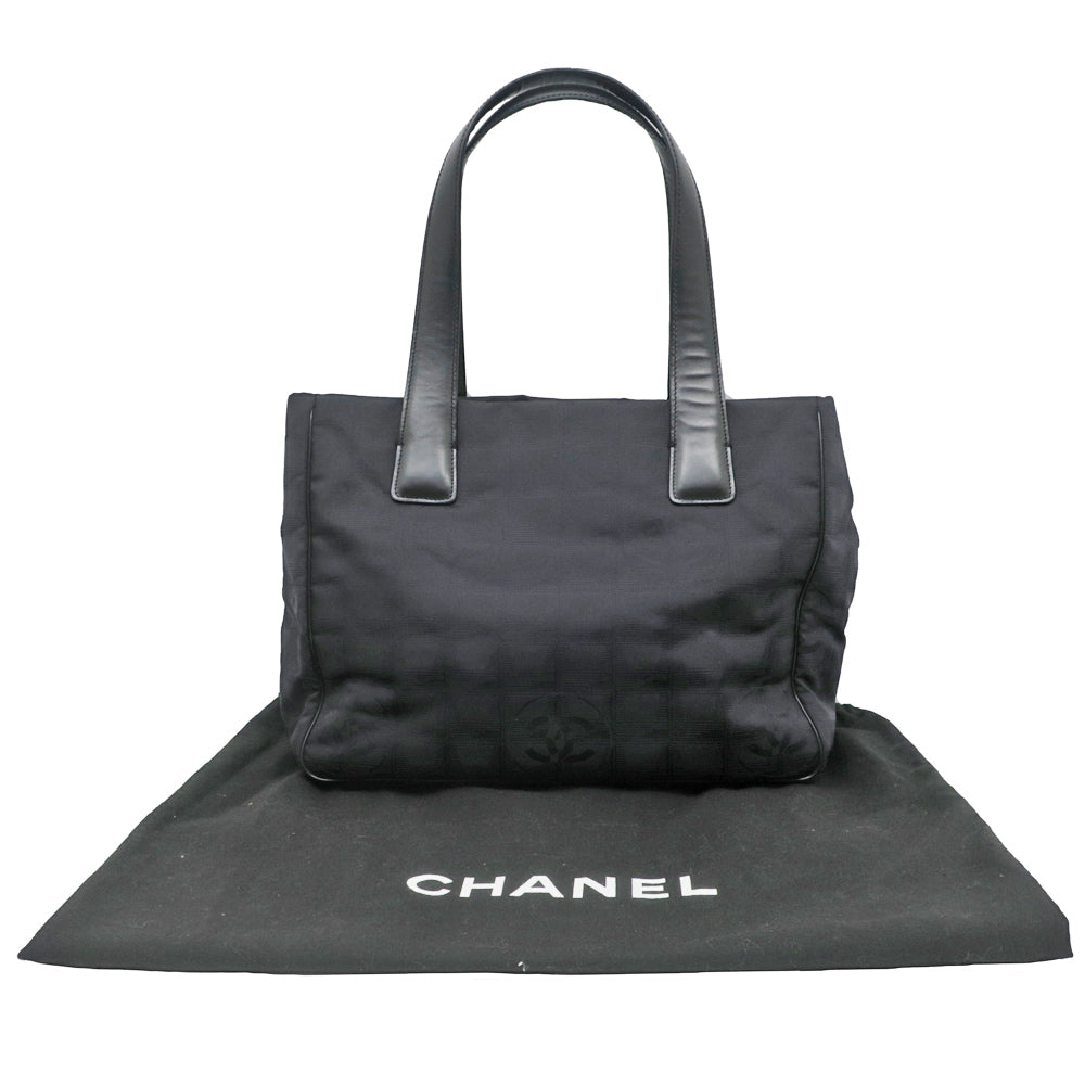 Chanel New Loveel Lighted PM Handbag Black Black Shoulder