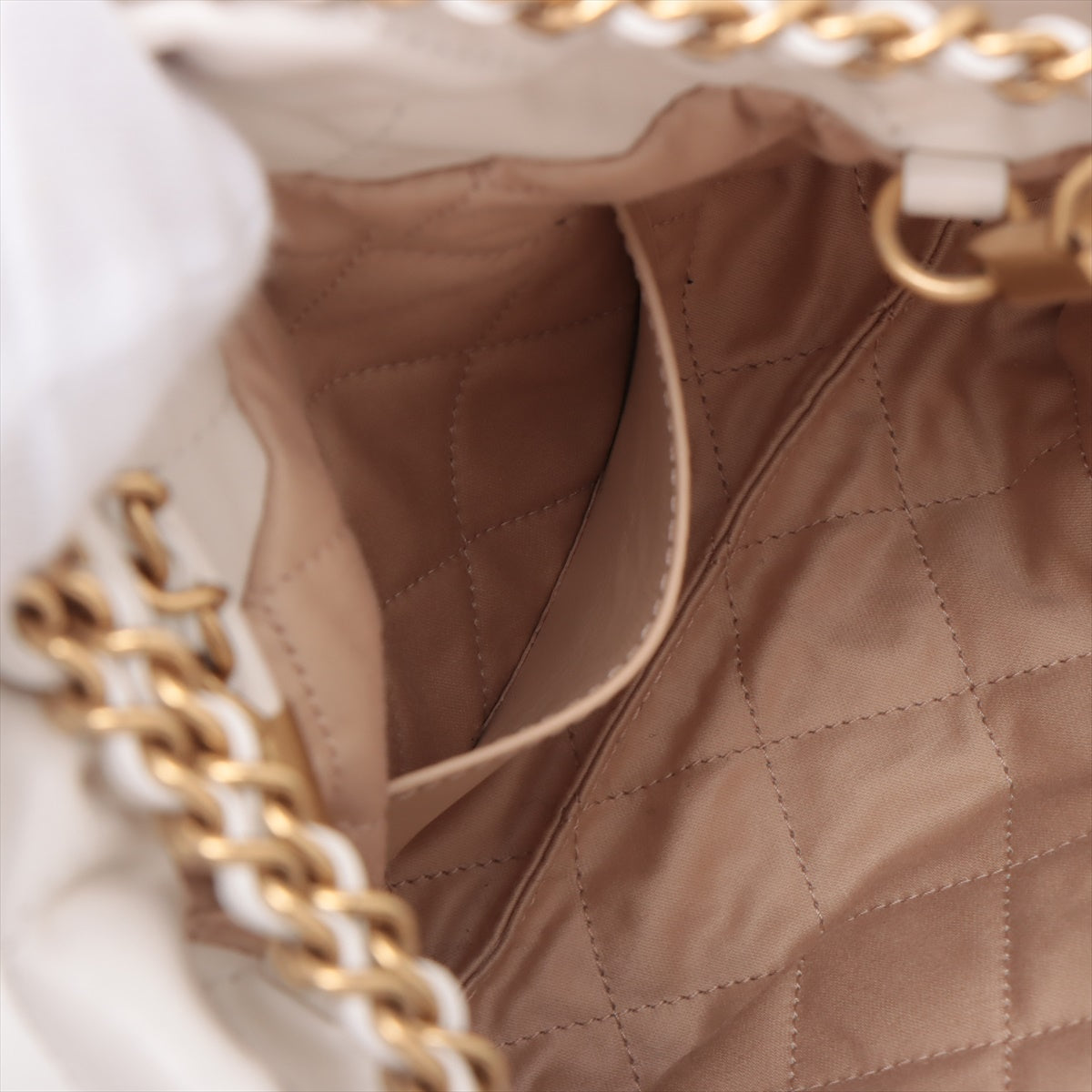 Chanel 22 Mini Leather Chain Shoulder Bag White G