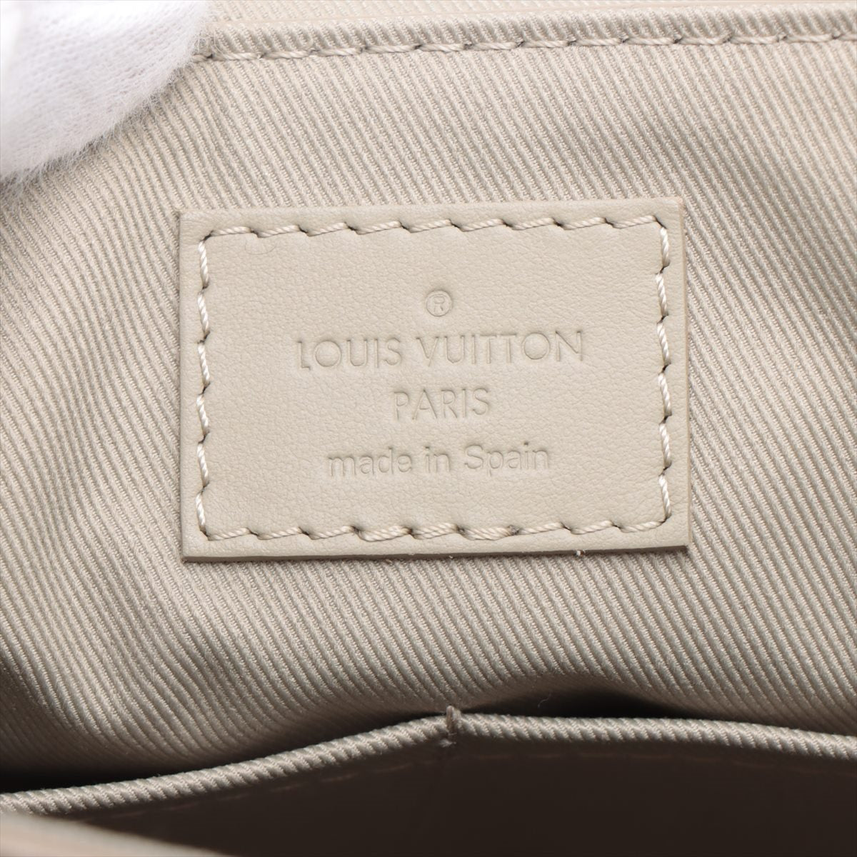 Louis Vuitton Trijun Messenger M22505