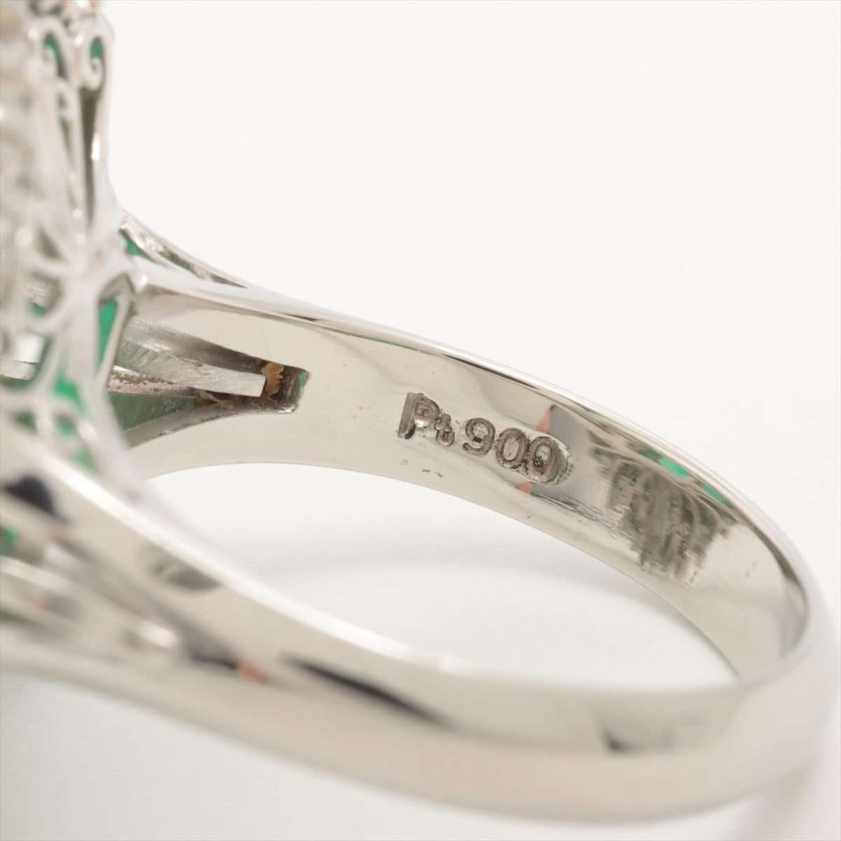 Emerald Diamond Ring Pt900 13.0g 8.97 1.46 N
