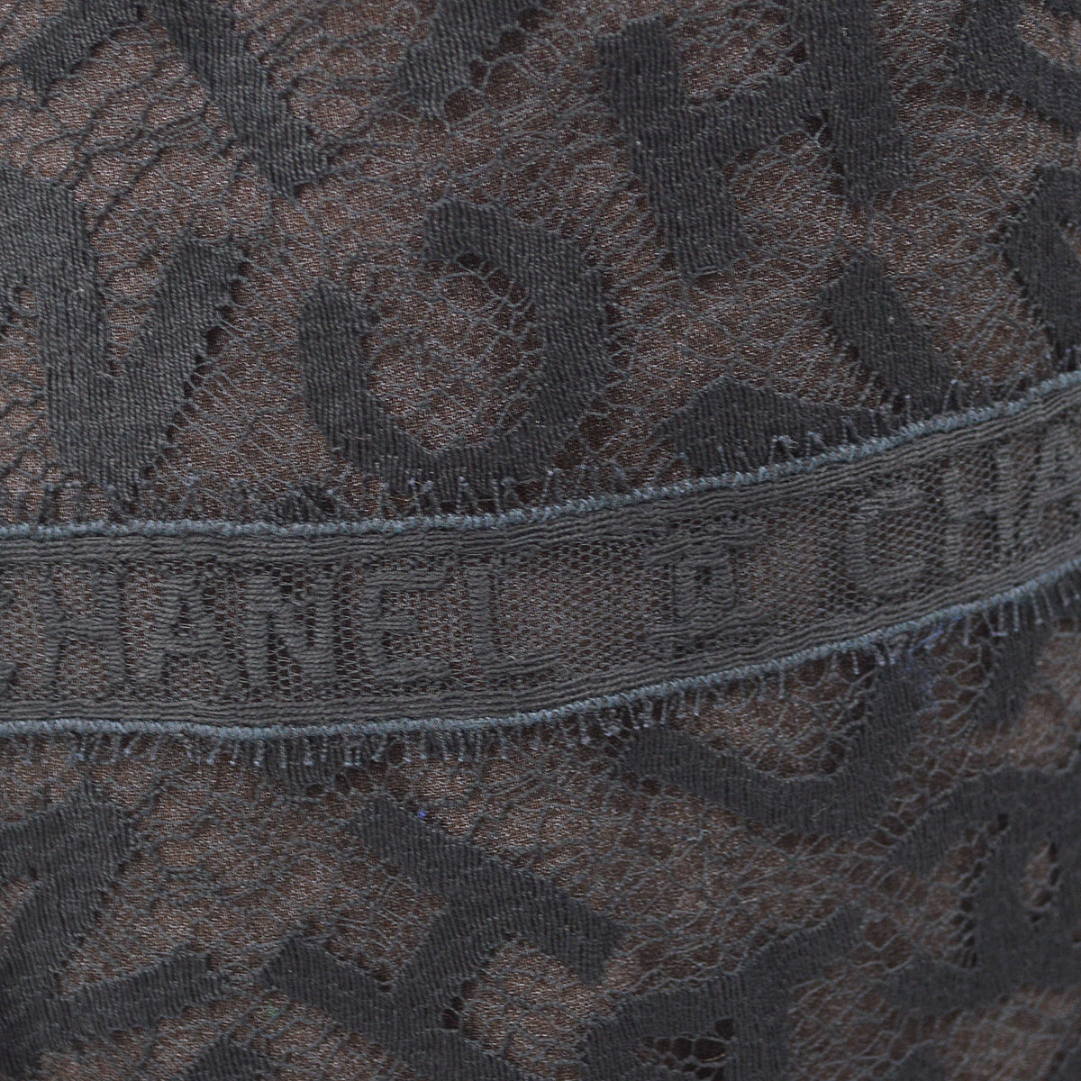 Chanel 1998 Fall logo-lettering lace cardigan 