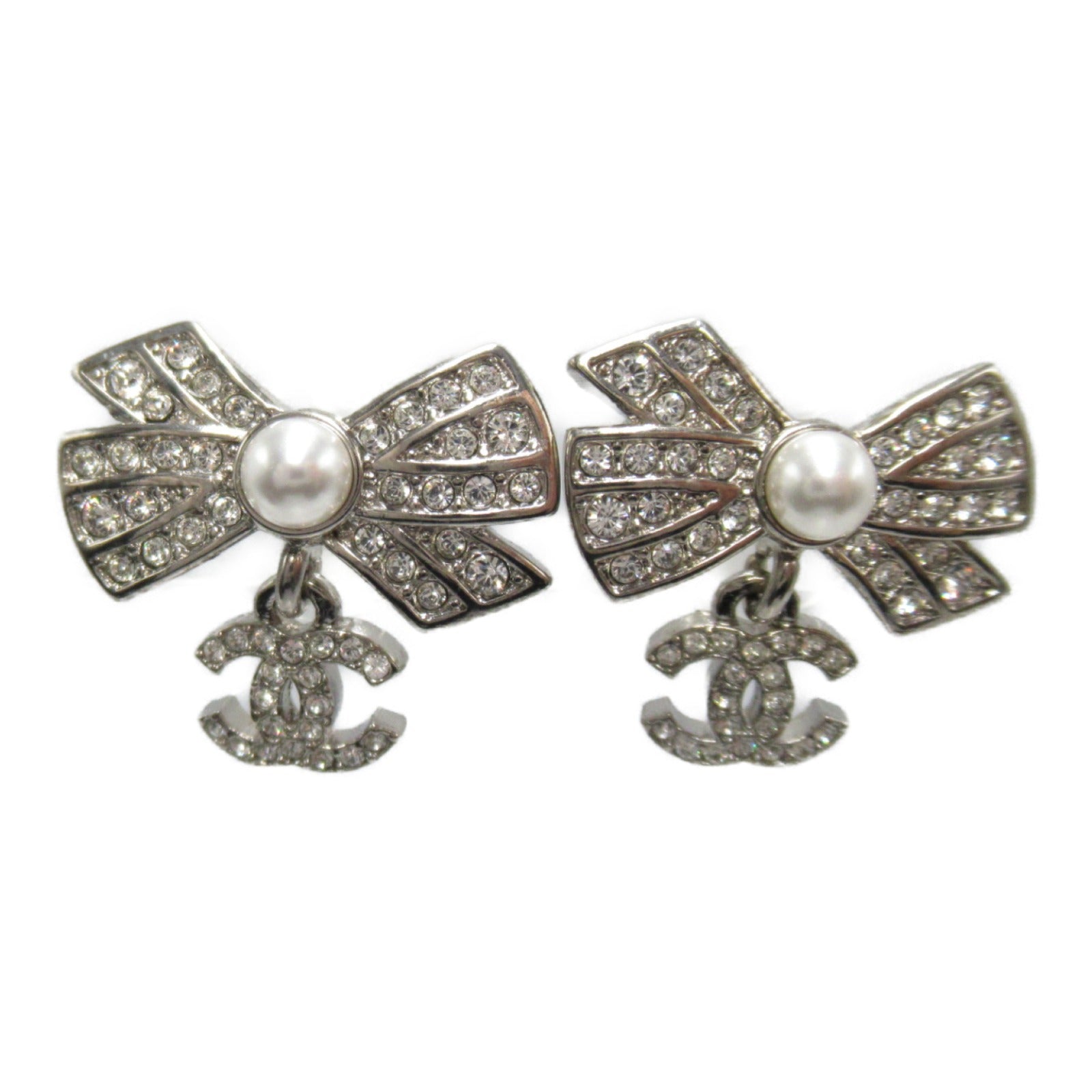 Chanel Ribbon Earrings Jewelry   Silver A22/P