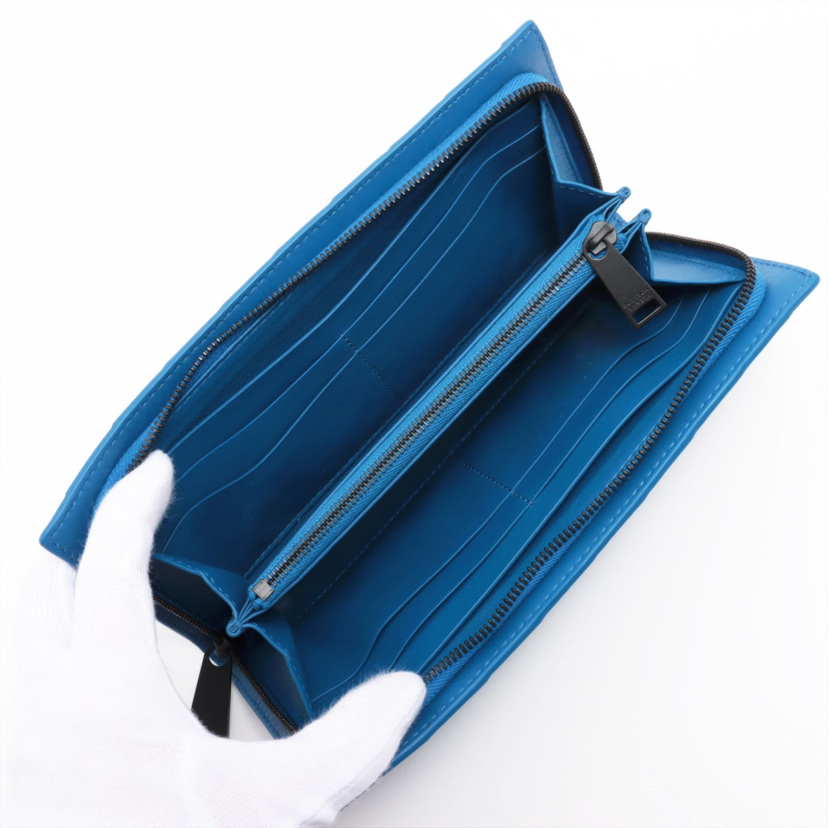 Bottega Veneta Intrecciato Leather Round  Wallet Blue