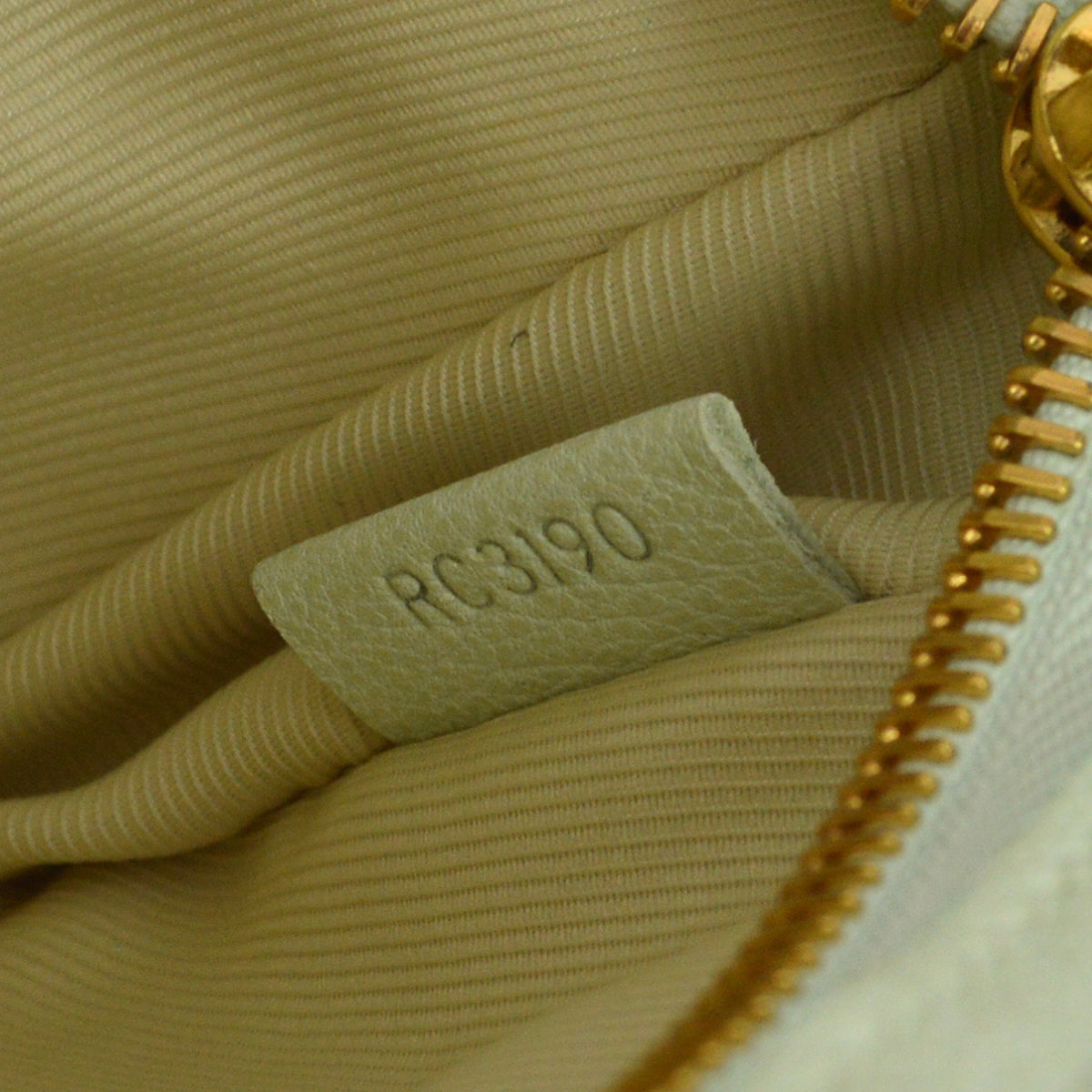 Louis Vuitton 2010 Monogram Sabia Pochette Accessoires M93068