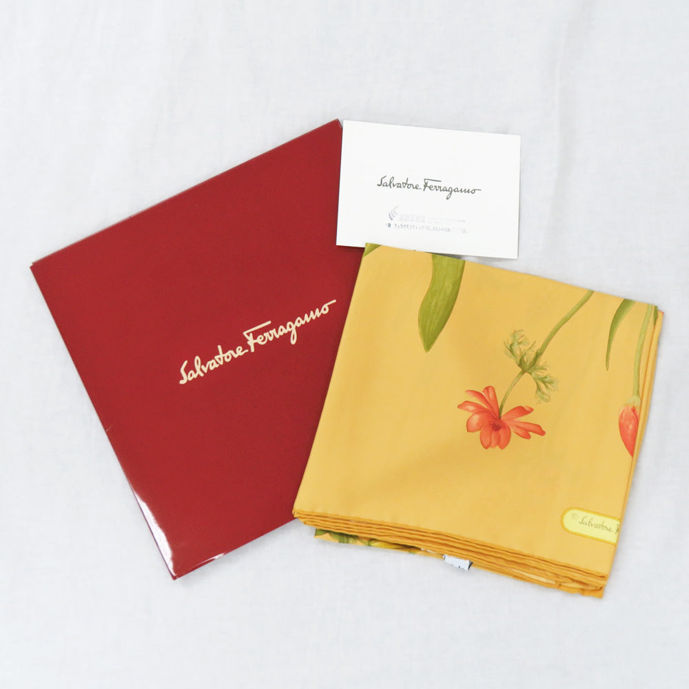 FERRAGAMO Ferragamo Large SCalf Flower  Orange Silk Suede Tulip  Small【Unused】 Sweat Quality Weeda