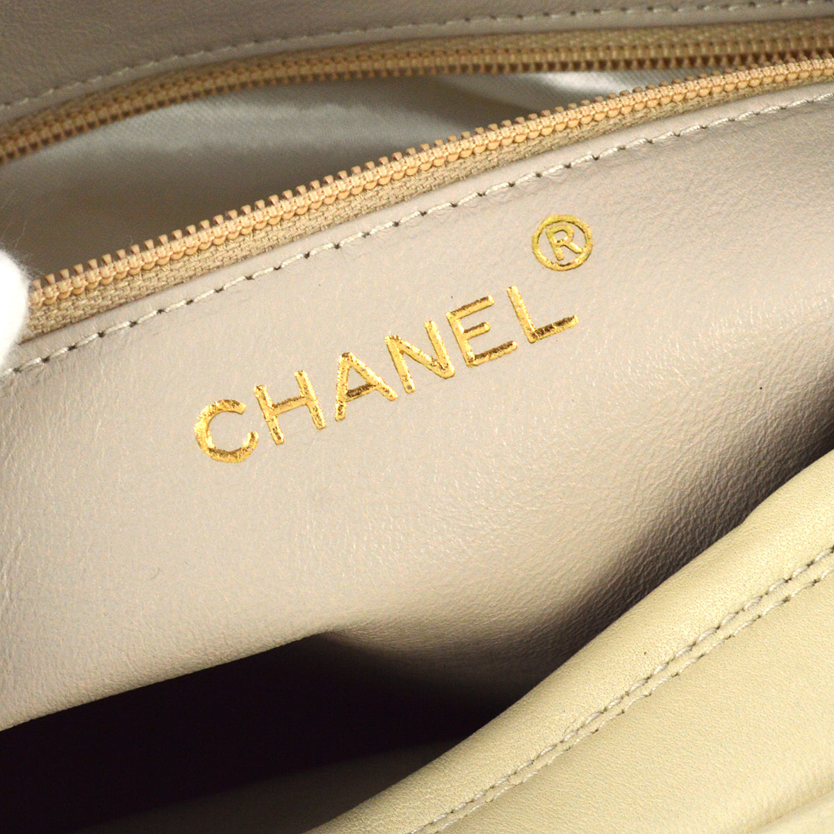 Chanel 1989-1991 象牙色小羊皮相機包 大號