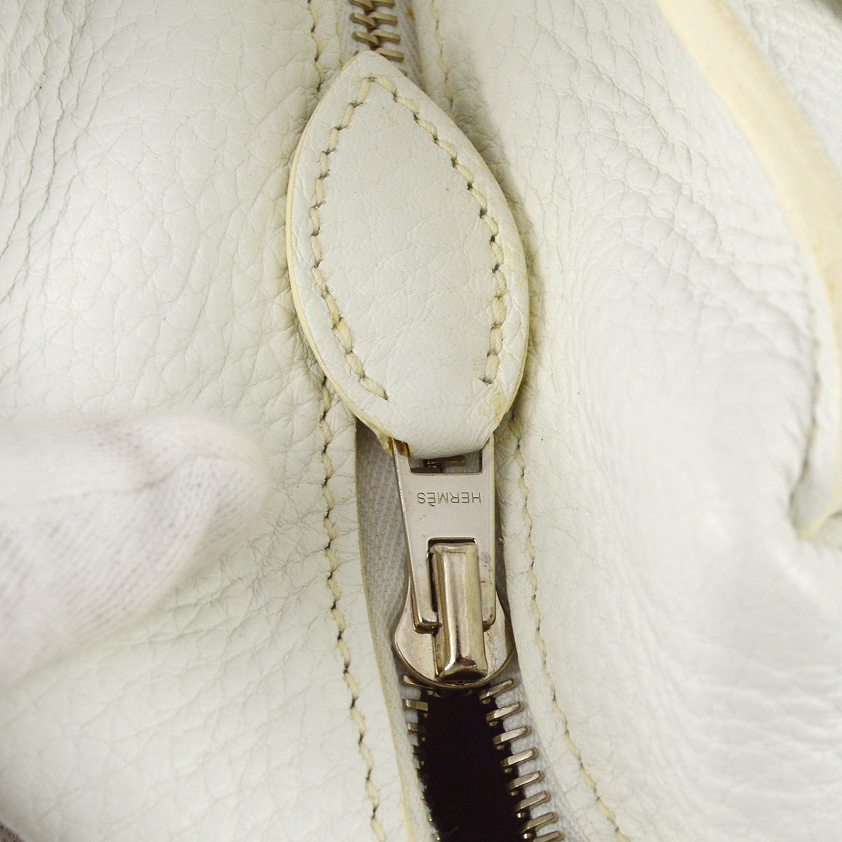 Hermes 2009 White Clemence Pursangle 31