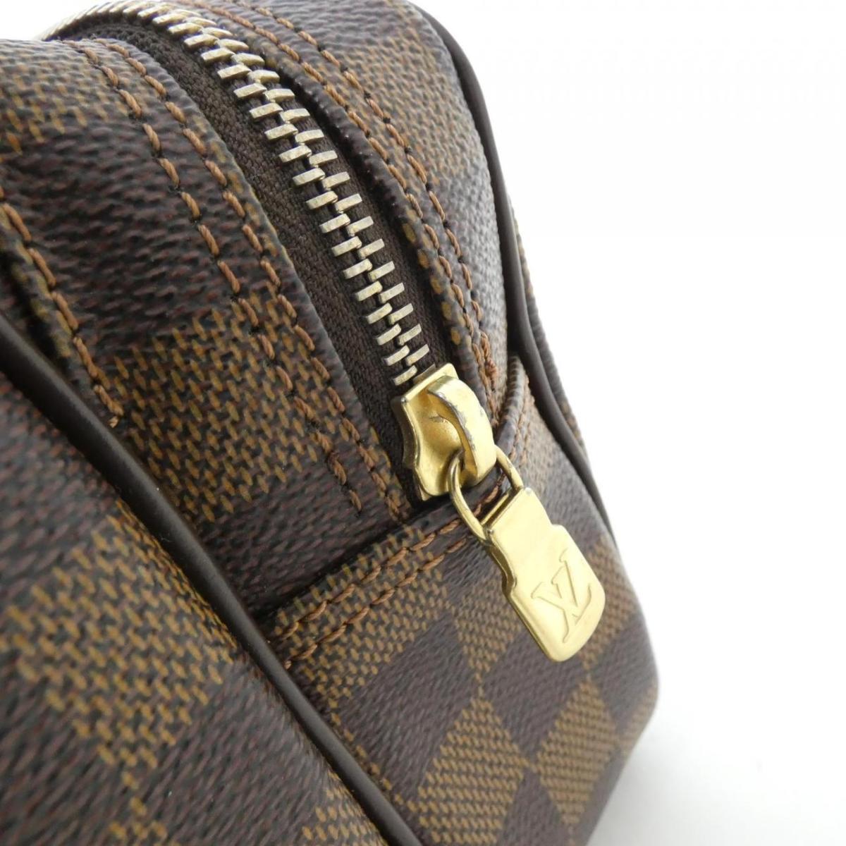 Louis Vuitton Damier N48062 Shelter Bag
