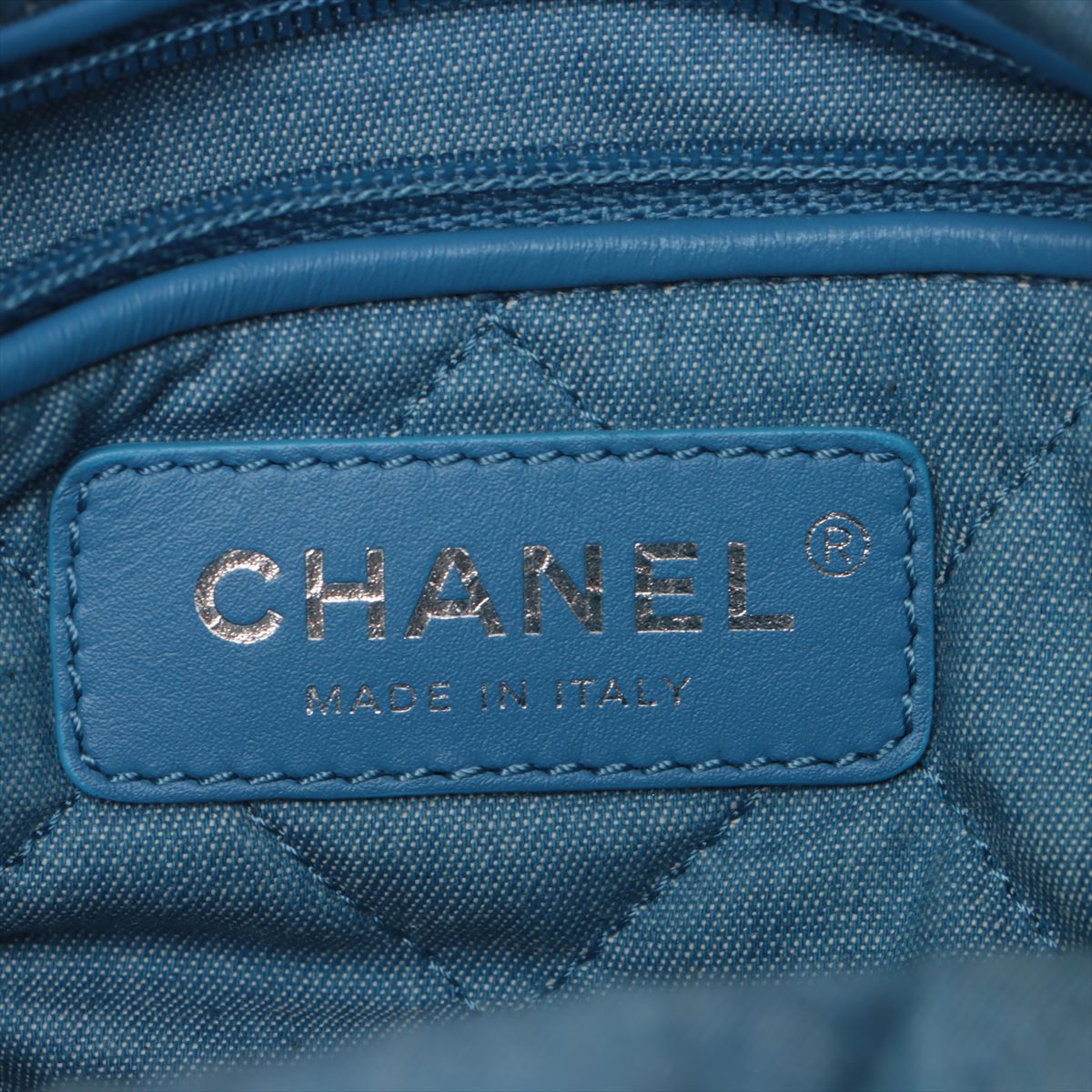 Chanel 22 背包牛仔電鋸藍銀 AS3859