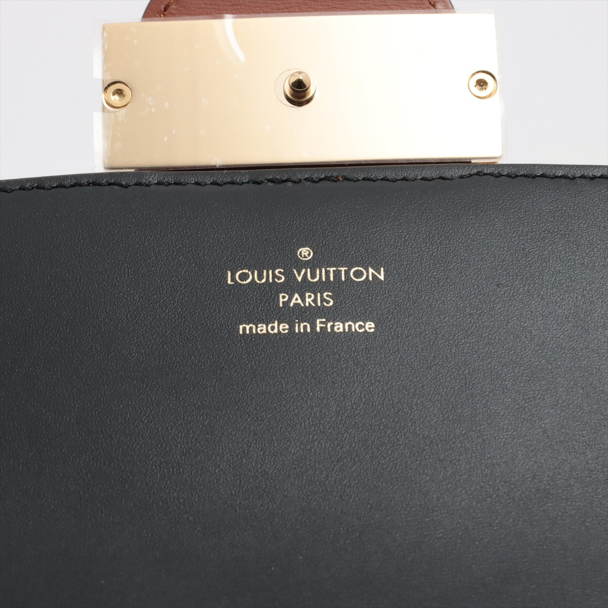 Louis Vuitton Monogram Reversee Model Name Model  M46645 Portfoliosara Dolphin