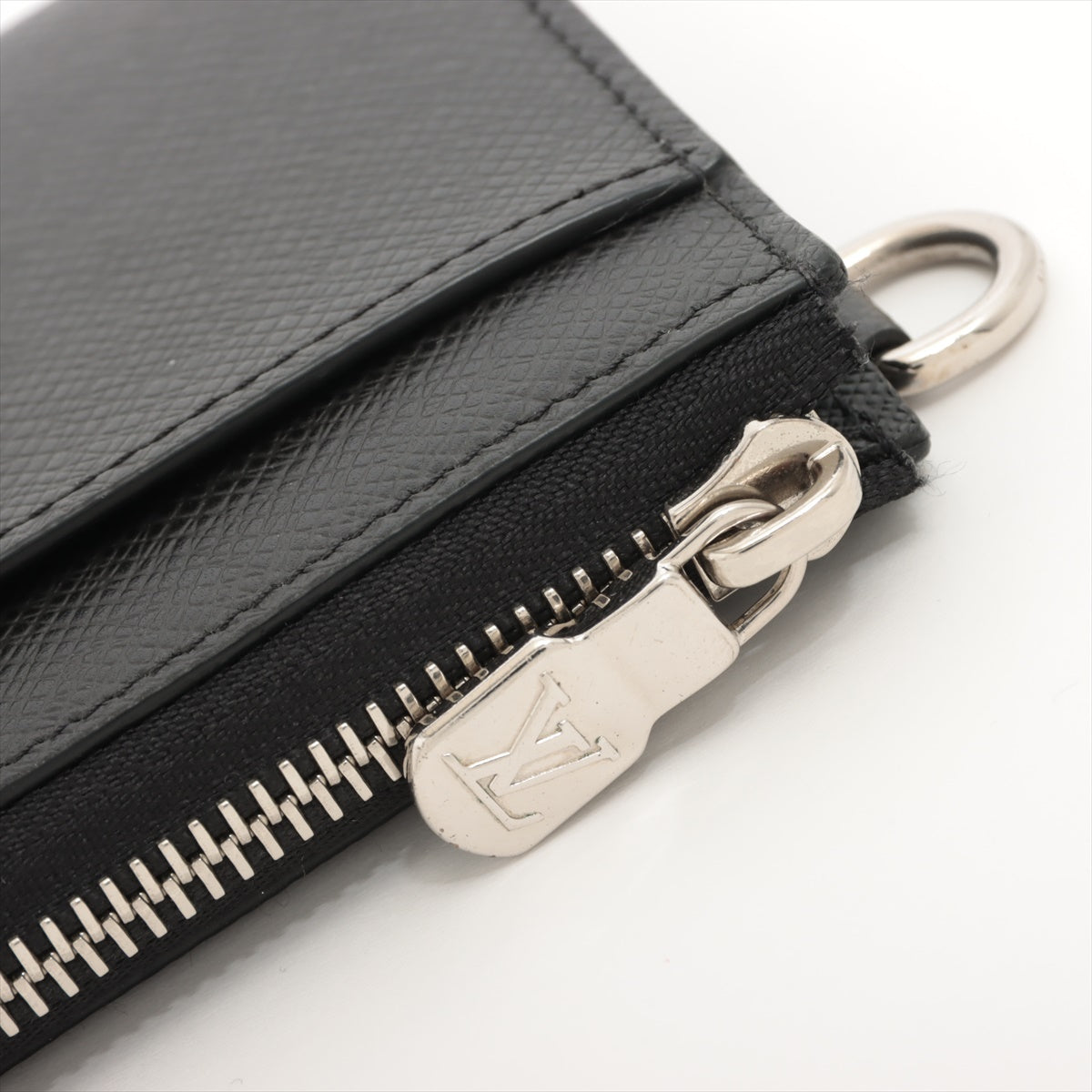 Louis Vuitton Taiga Zippy Dragon M69409 Black Long   Wallet