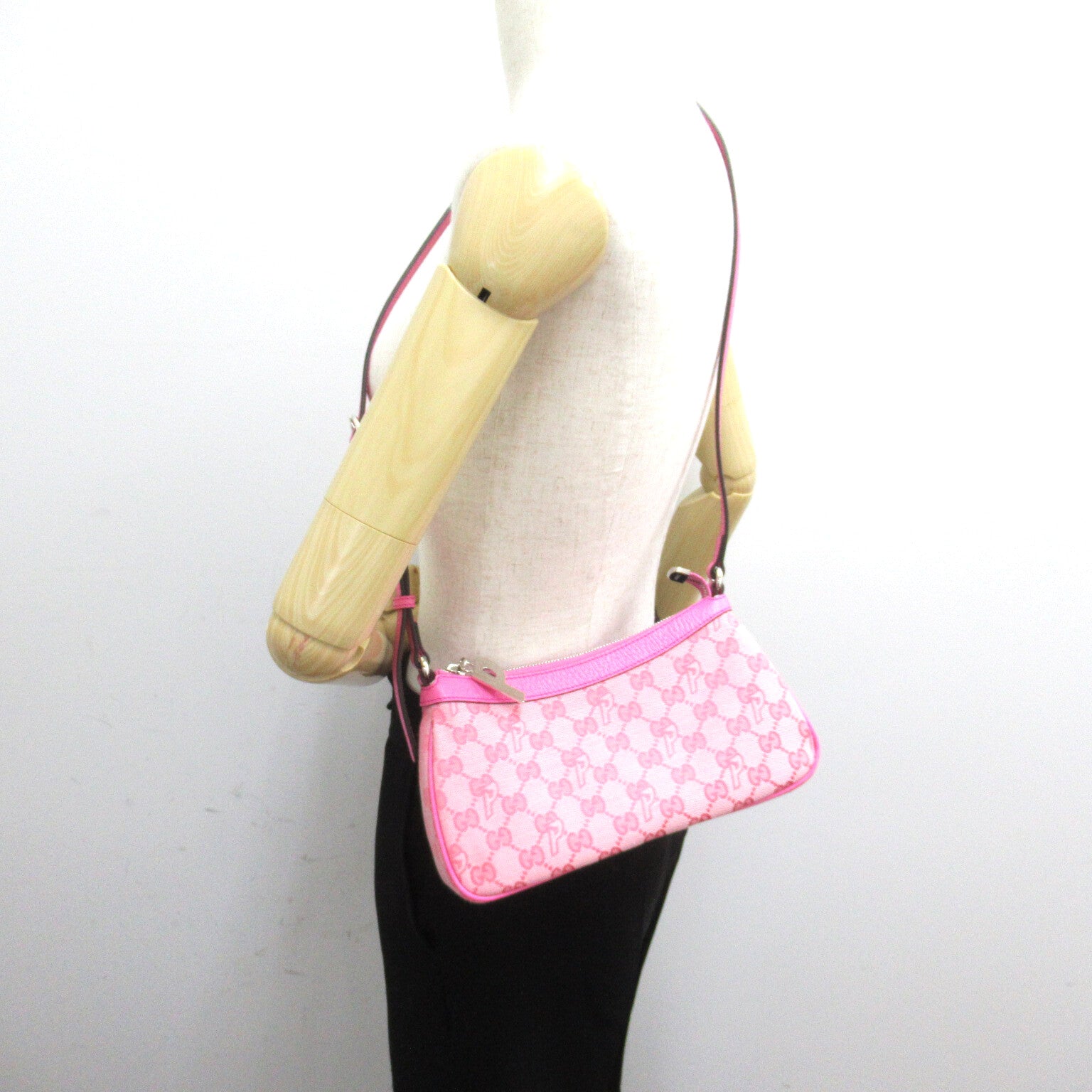 Gucci Pallas Shoulder Bag GG Linen  Pink 723737