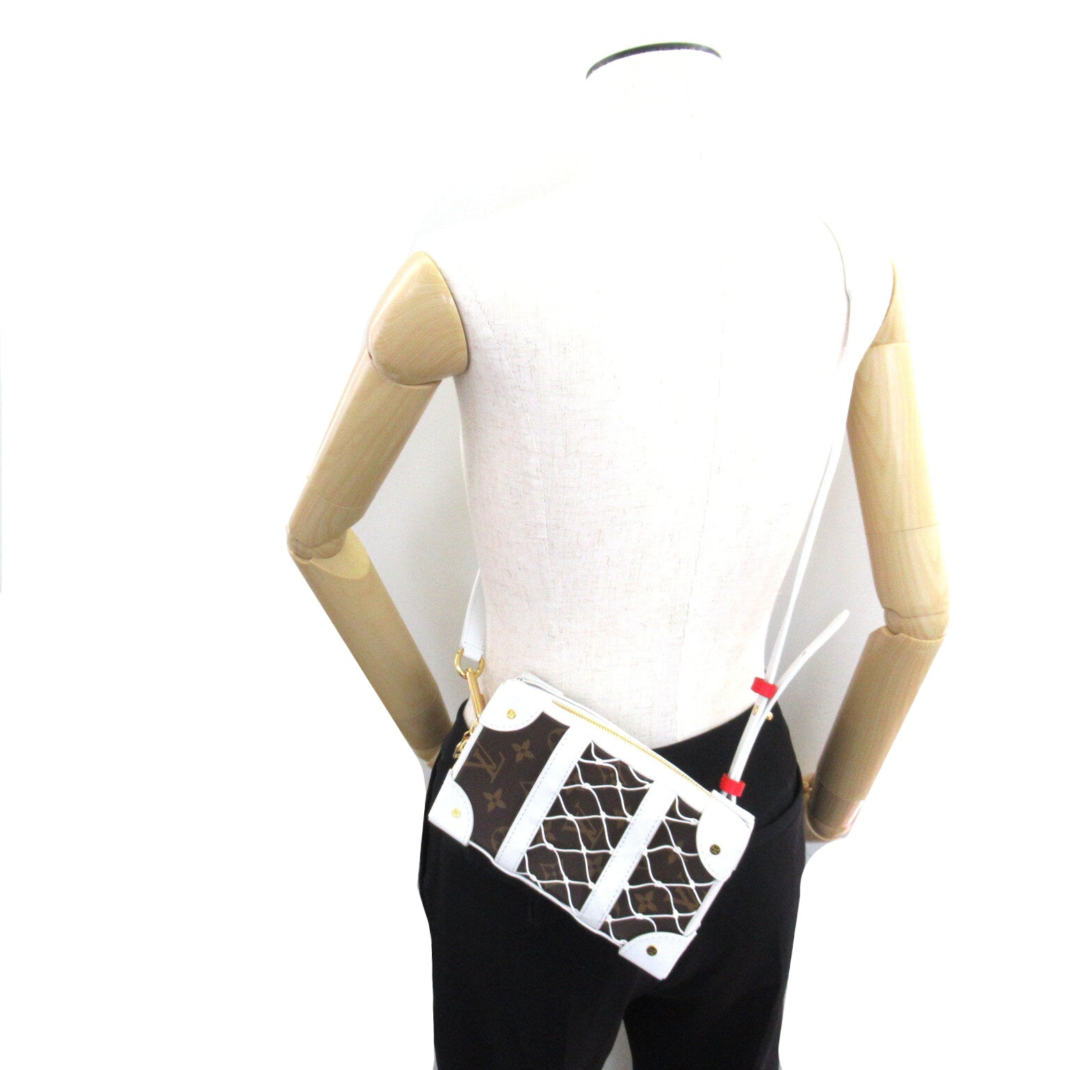 Louis Vuitton NBA St-Tank Phone Box Shoulder Bag PVC Coated Canvas Leather Monogram  White/Brown M80102