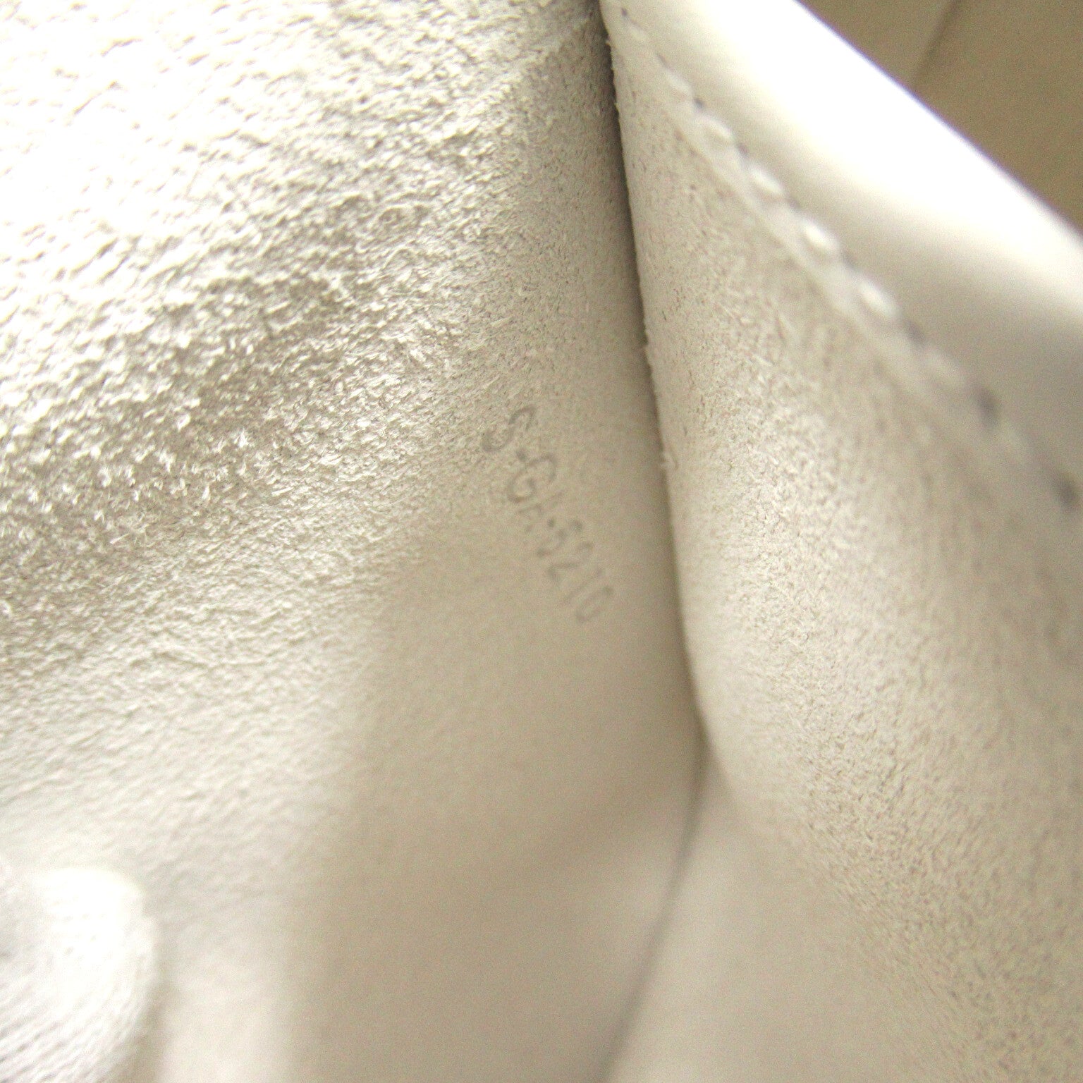 Celine CELINE AVA Shoulder Bag Shoulder Bag Leather  White 193953DEE.01BC
