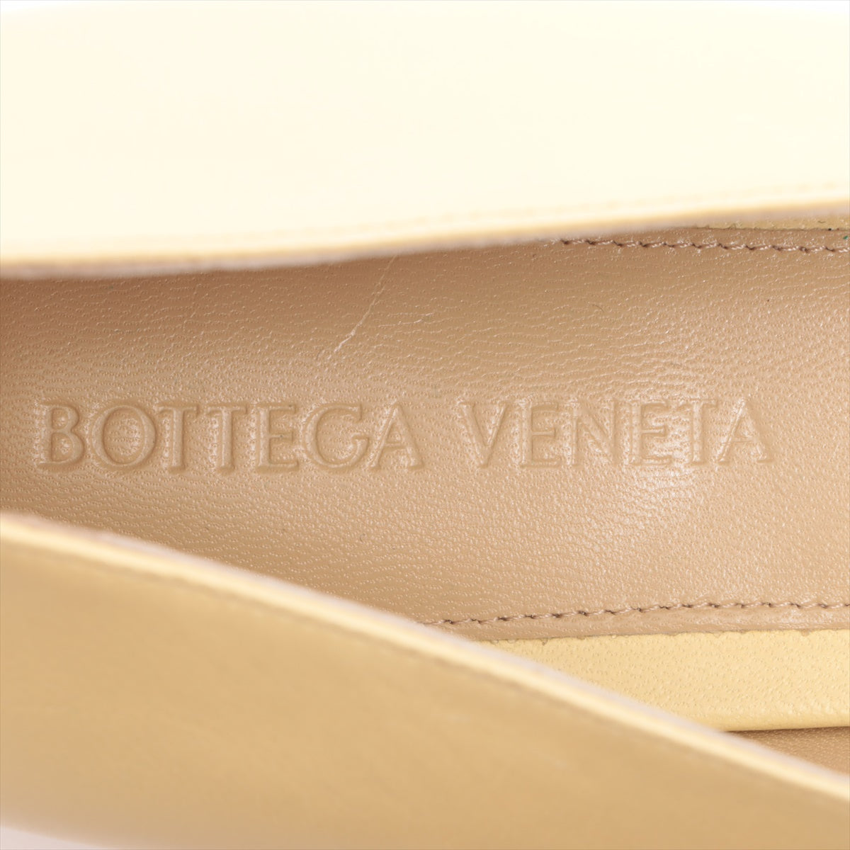 Bottega Veneta 翻蓋高跟鞋 37 黃色杏仁