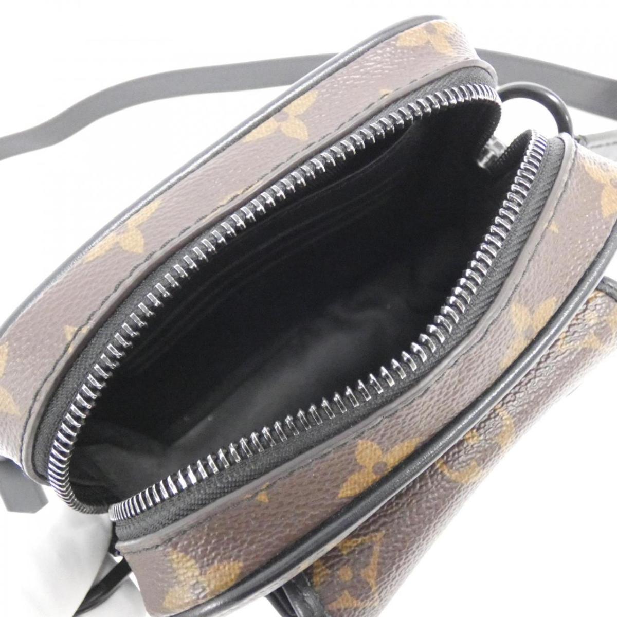 Louis Vuitton Monochromatic MacArthur Christopher Wearable Wallet M69404 Shoulder Bag