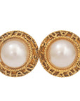 Boucles d'oreilles clips rondes vintage Chanel Pearl
