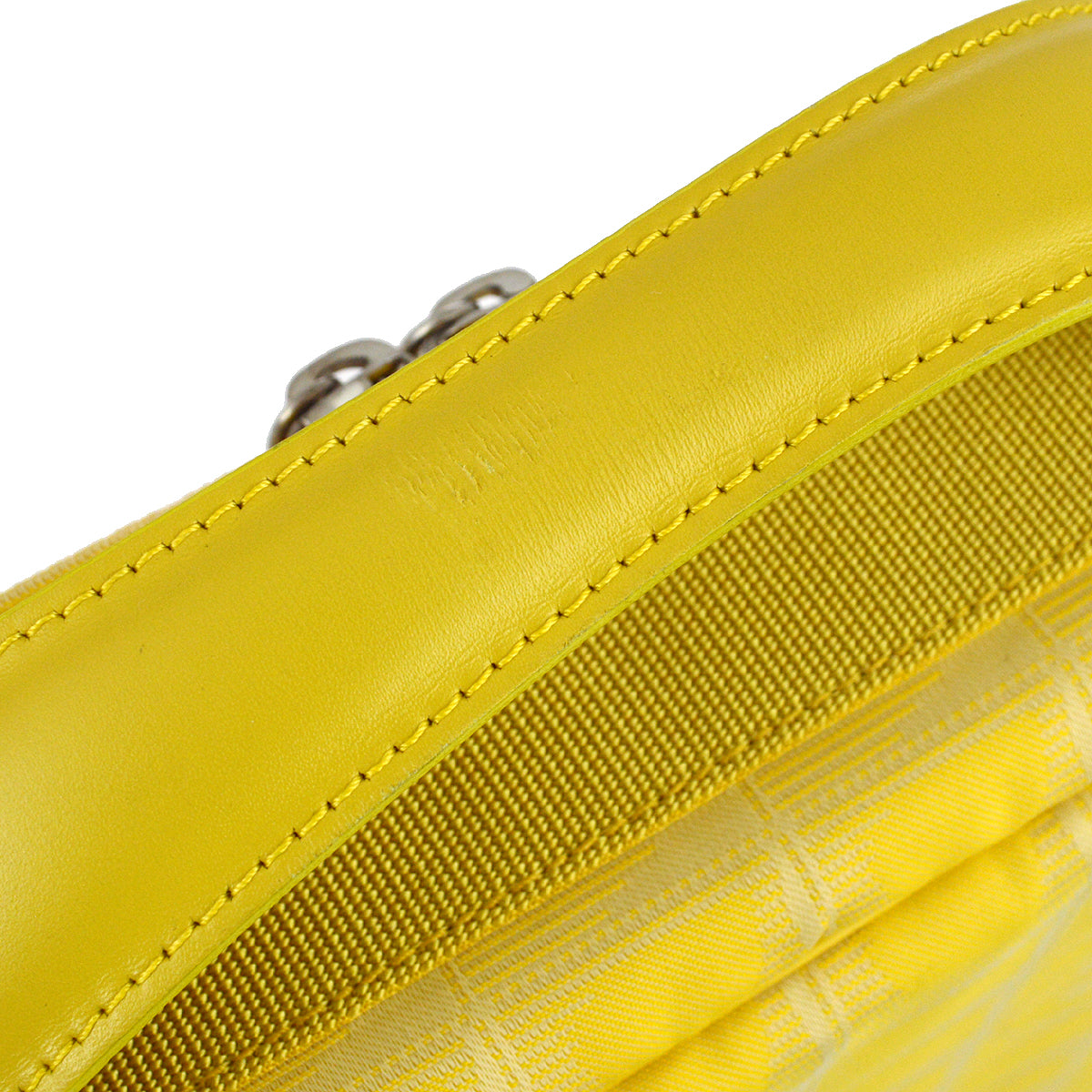 Chanel 2001-2003 黃色提花尼龍新旅行系列手袋