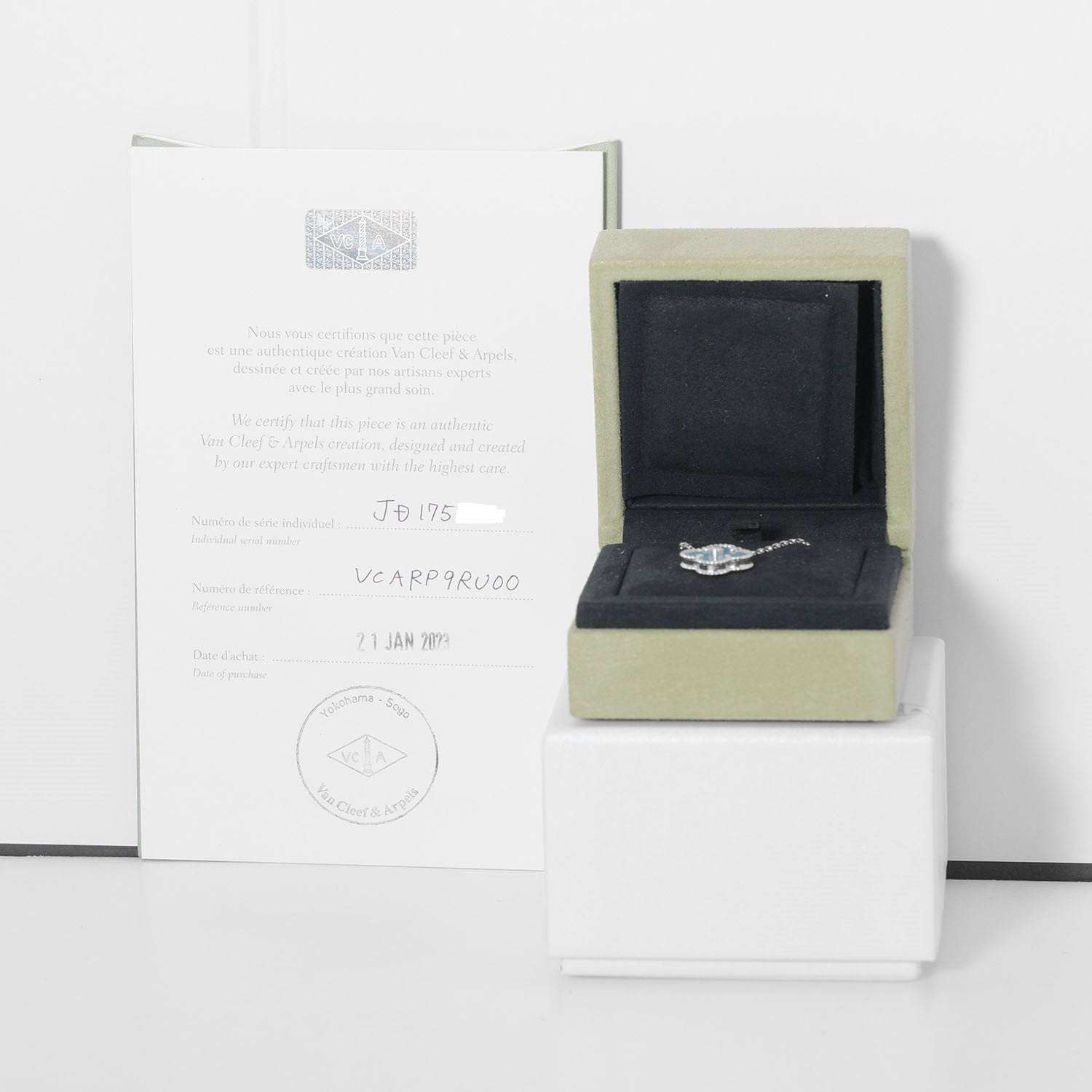 Van Cleef & Arpels vint Alhambra necklace 2022 holid VCARP9RU00 K18 WG white g diamond  7.01g  quality clay