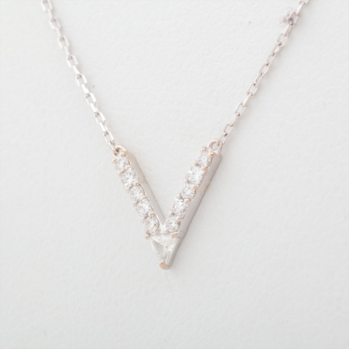 Arc V Chain Diamond Necklace 750 (WG)  K18 (WG) 1.8g 0.12 VC0756100100 VC0743109900 VC
