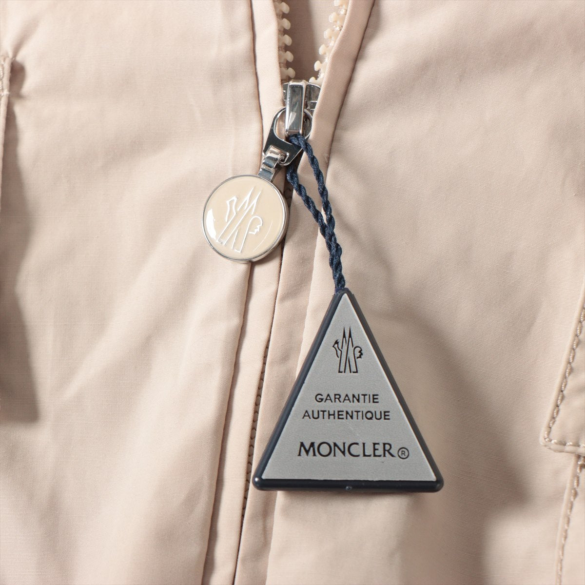 Moncler 23  Cotton x  Coat 2  Karki Laerte Supreme Coat