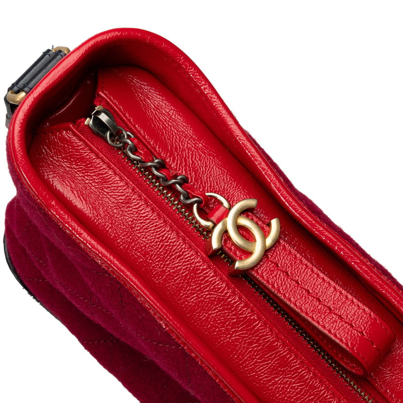 Chanel Gabriel Coco Chain Shoulder Bag Red Black Leather Wall  Chanel