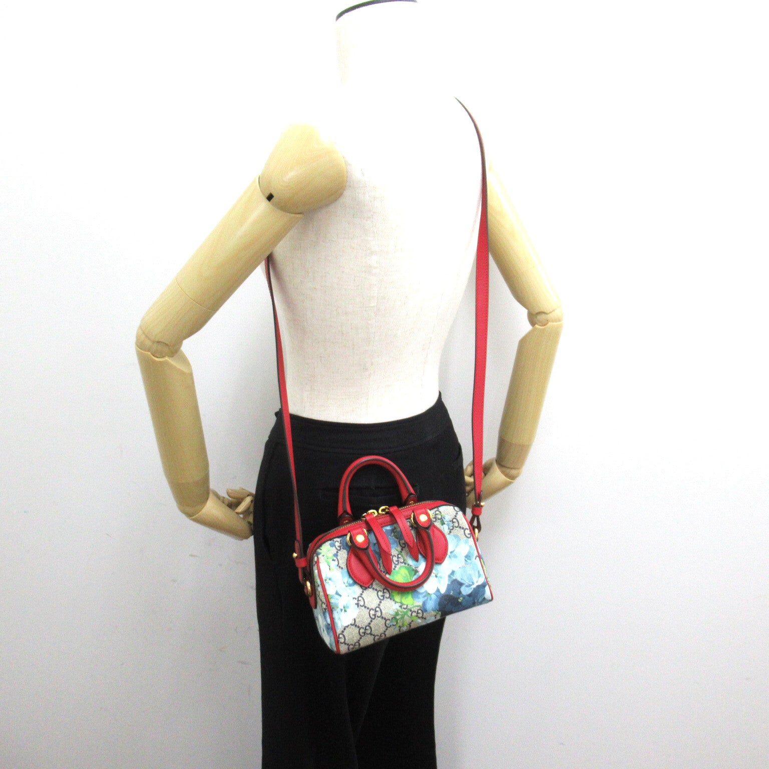 Gucci GG Bloom's Supreme 2w Shoulder Bag 2way Shoulder Bag PVC Coated Canvas  Navy  / Red Series 546312