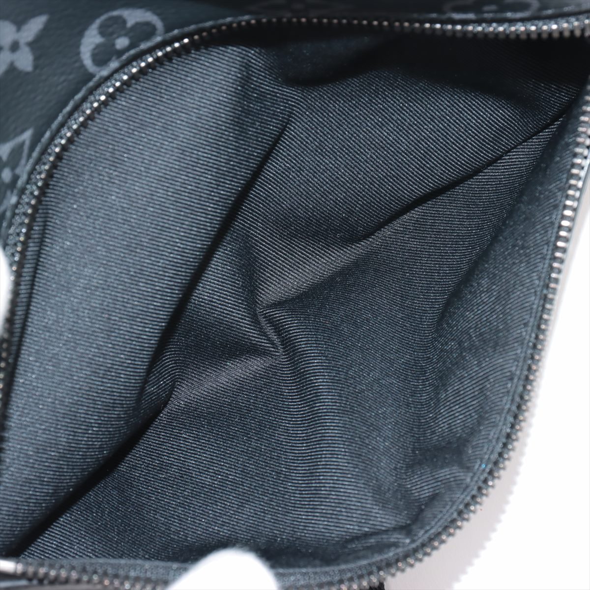 Louis Vuitton Monogram Dialovery Bump Bag M46035