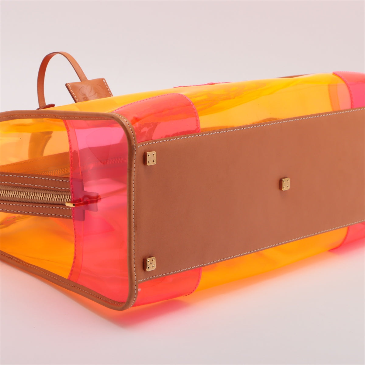Loewe 亞馬遜乙烯基 X 皮革手提包橙色行李箱