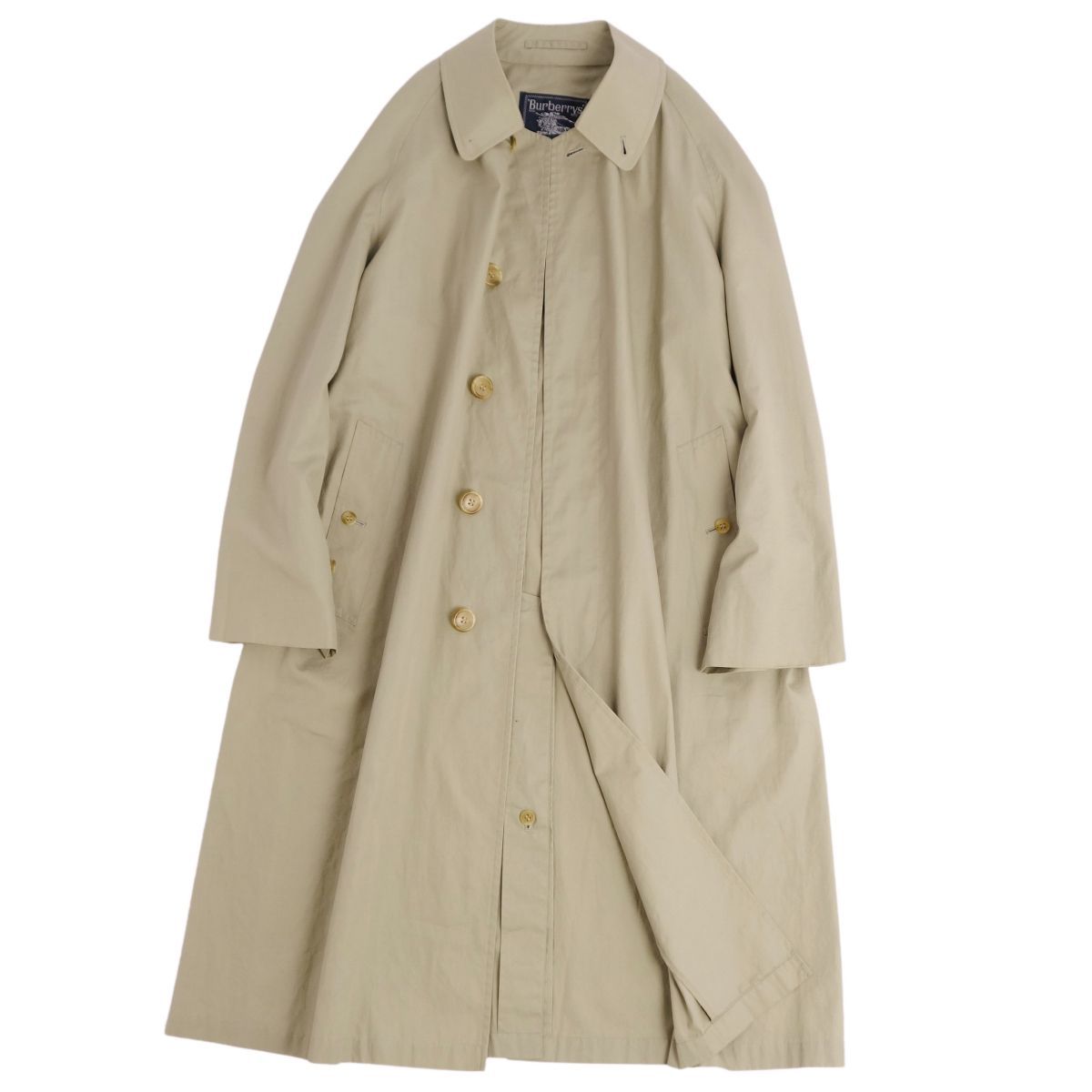 Burberry shop trench studio