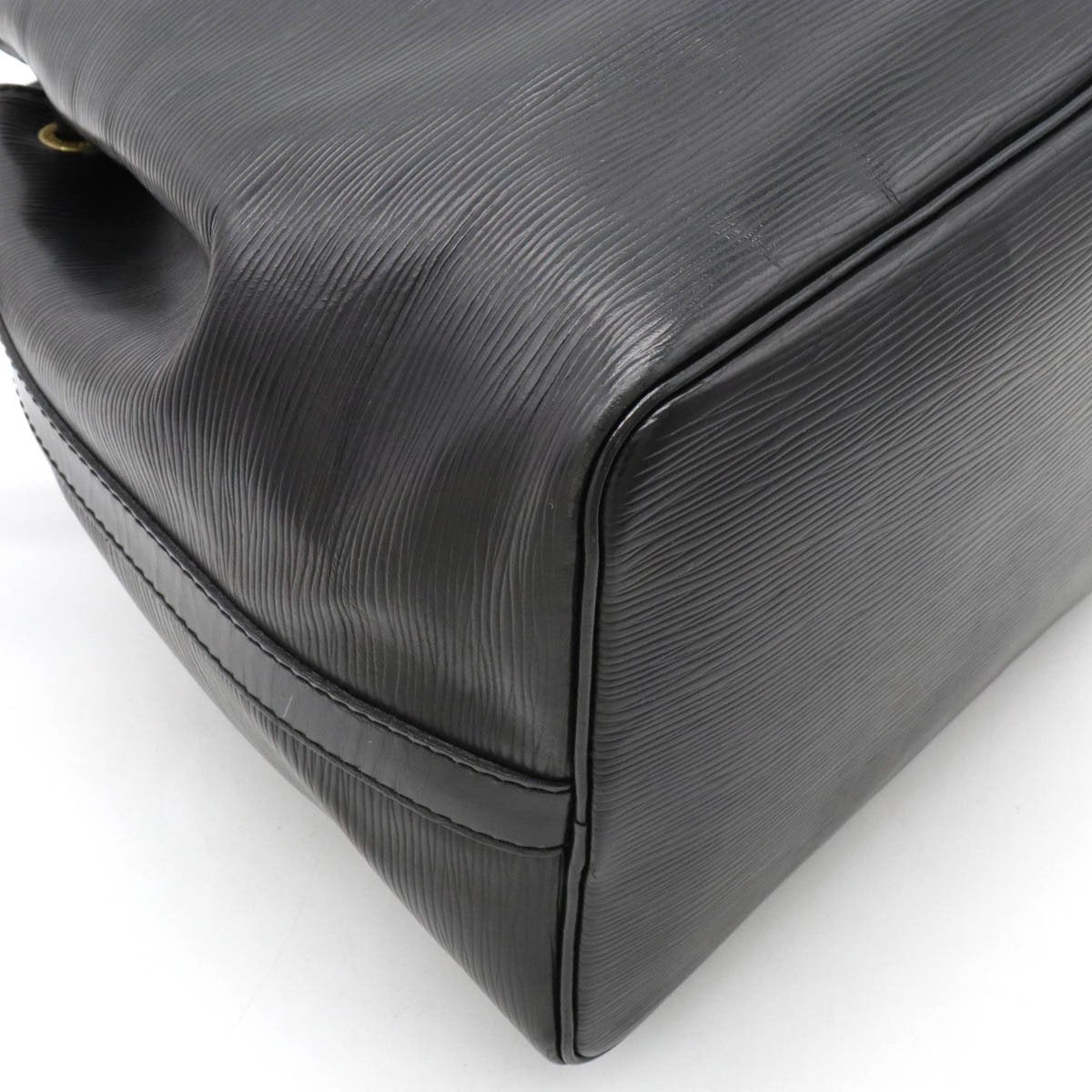 Heritage Vintage: Louis Vuitton Black Epi Leather One Strap Sac a