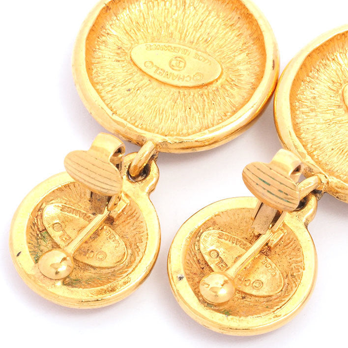 Chanel Gold Metal Medallion CC Earrings, 1980s, Fashion | Clip-On Earrings, Vintage Jewelry (Very Good)