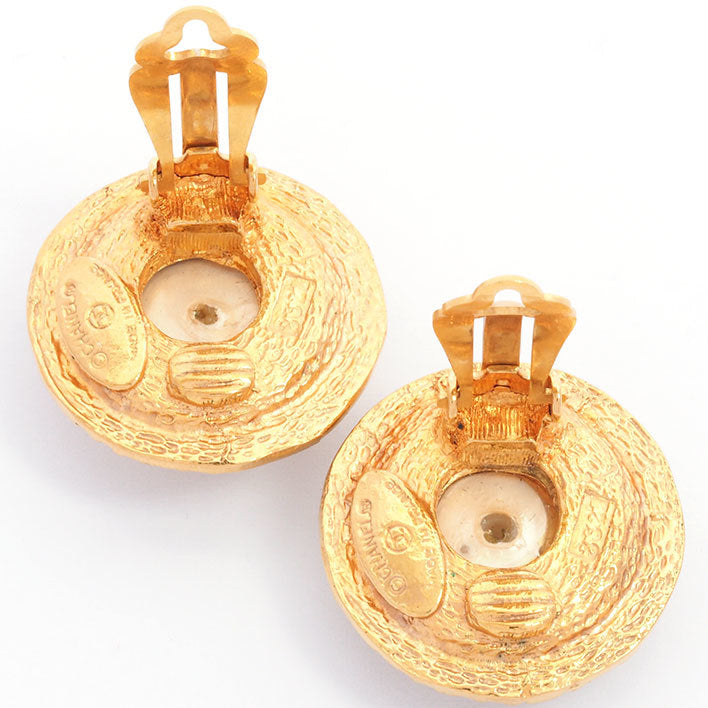 Vintage Chanel Earrings Round Pearl – Timeless Vintage Company