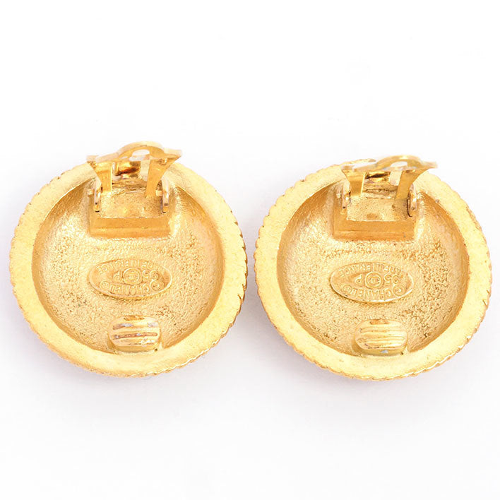 Vintage Chanel Earrings Coco Chanel CC Logo Rope Texture Round Clip On –  Timeless Vintage Company