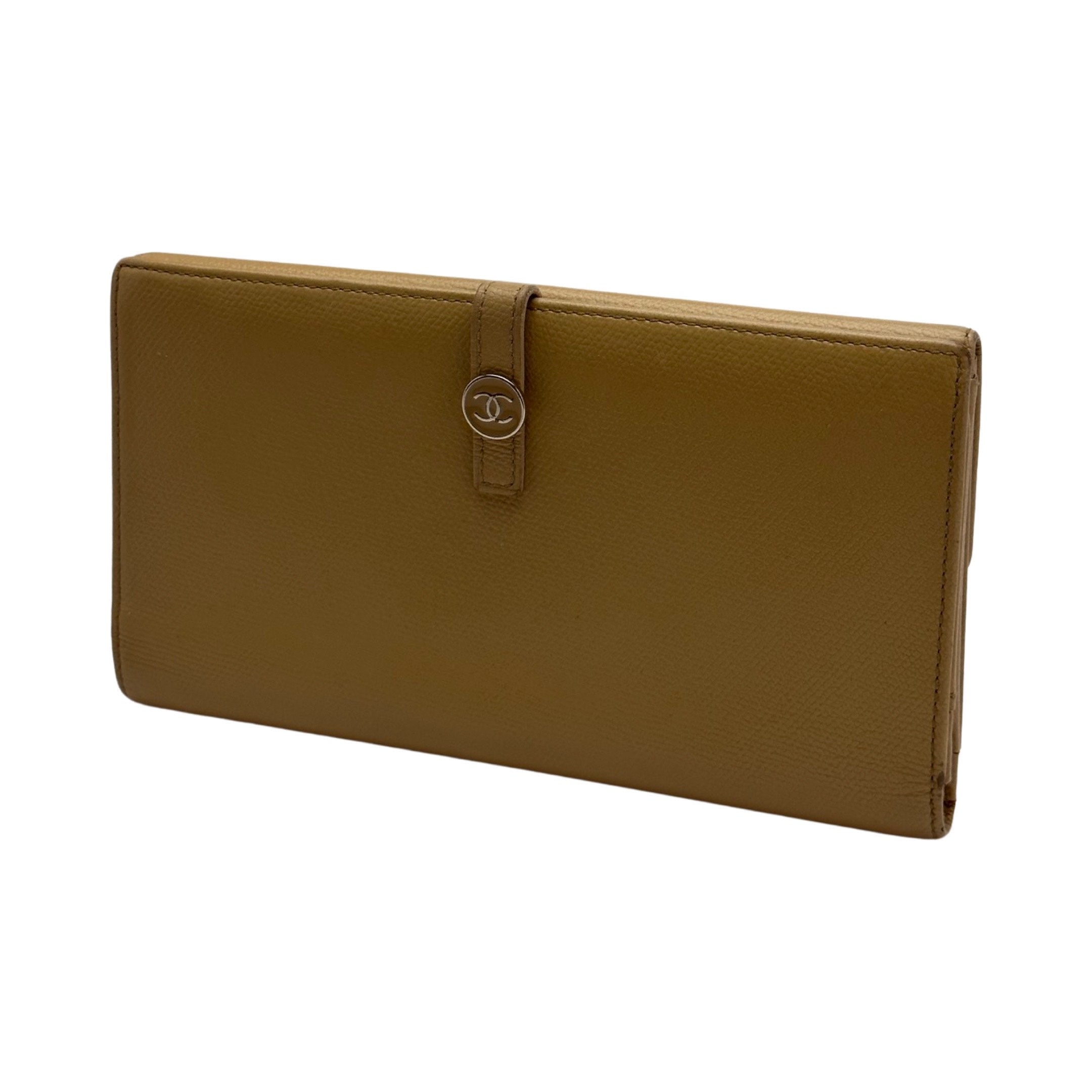 Chanel Bi-fold Long Wallet – Timeless Vintage Company
