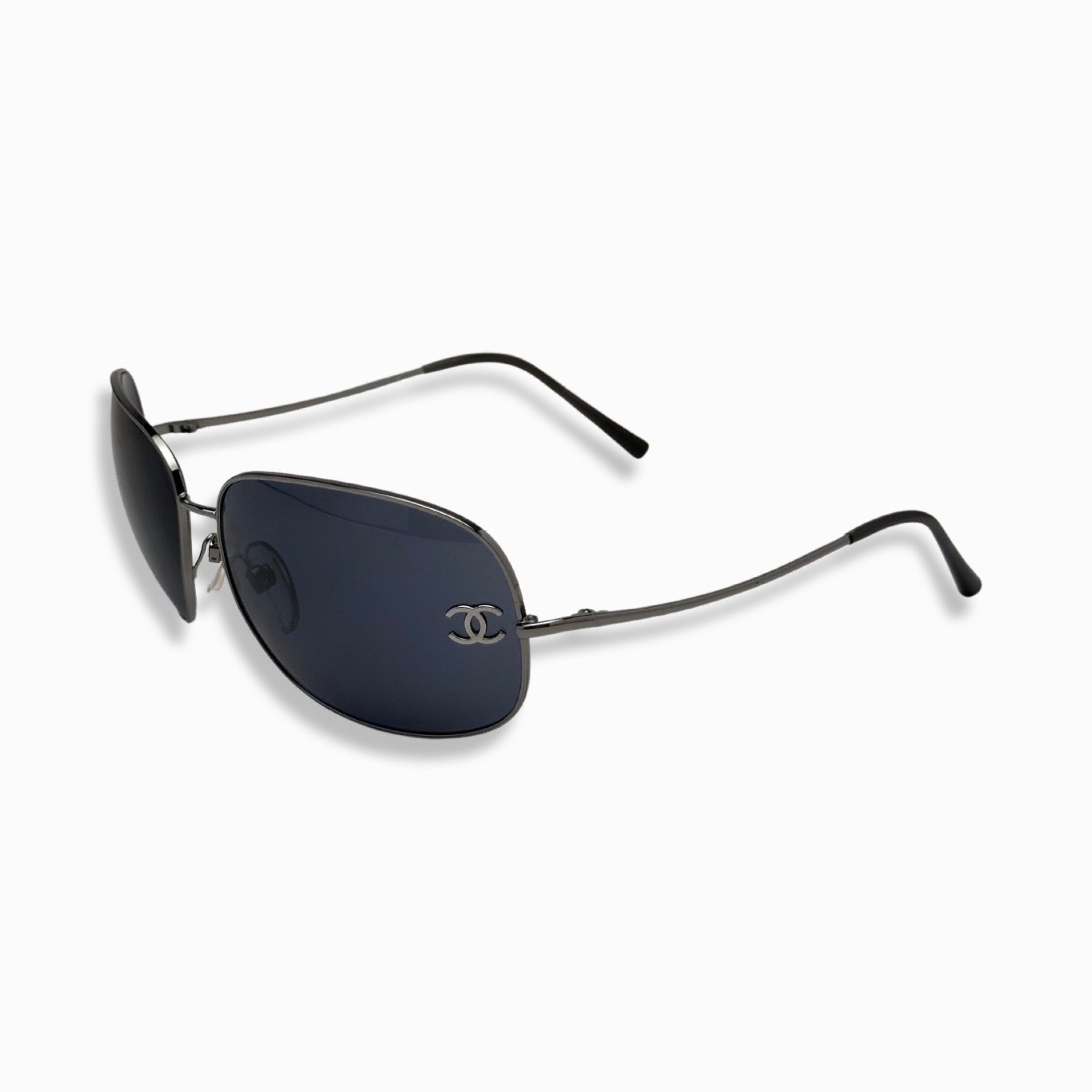Chanel Men's Aviator Sunglasses – Timeless Vintage Company