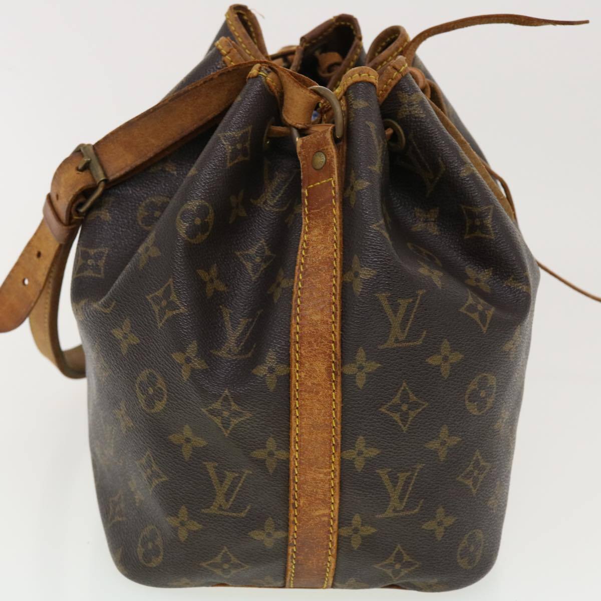 Cleaning a Vintage Louis Vuitton Petite Noe bag - Before and after 