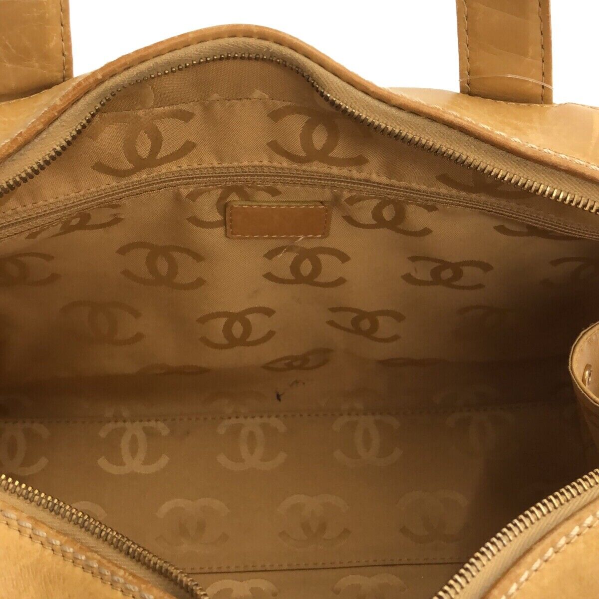 Pre-Owned CHANEL Shoulder Bag Wild Stitch Coco Mark On The Road
