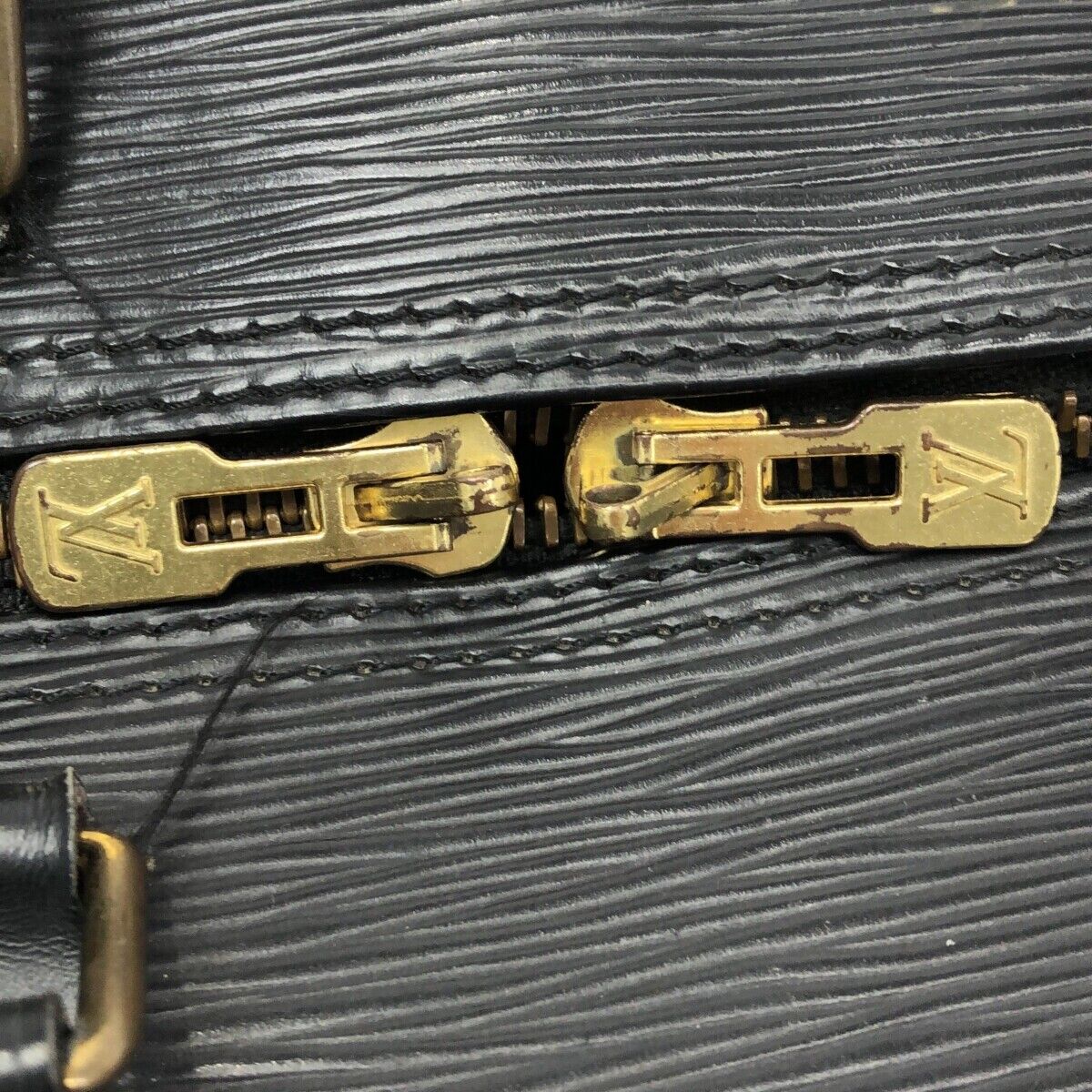 Louis Vuitton Vintage - Epi Keepall 50 Bag - Black - Leather and