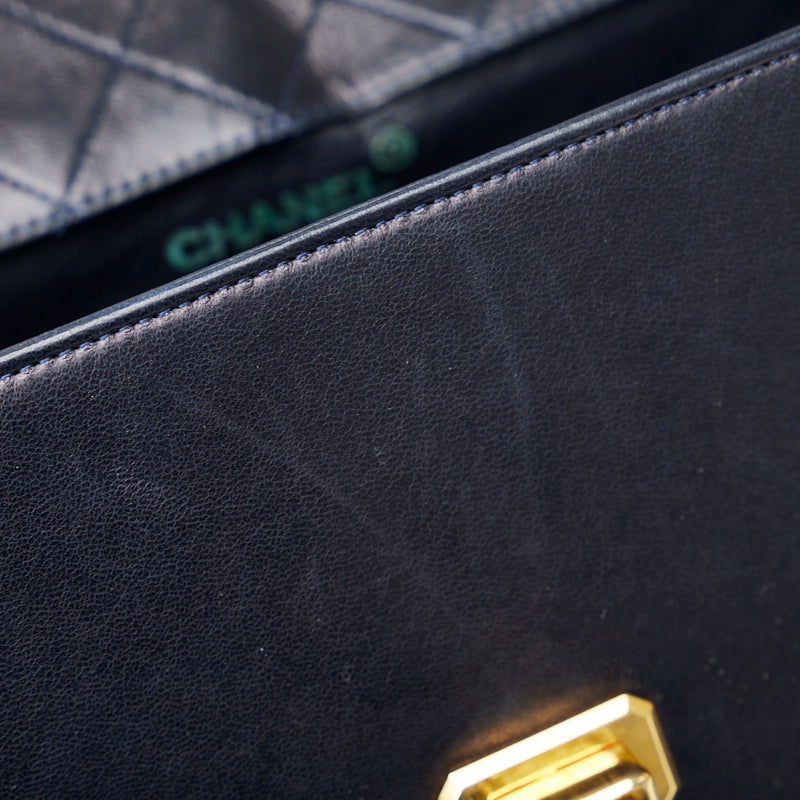 Chanel Vintage Matrasse Chain Shoulder Bag Navy White Lambskin