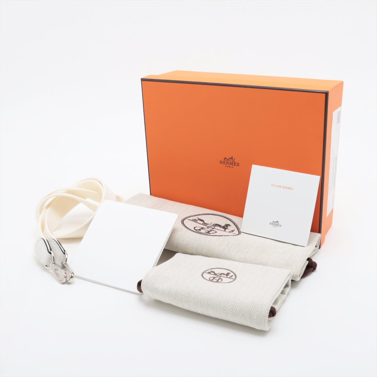 Hermes Evelyn TPM Trionclemance New White Silver