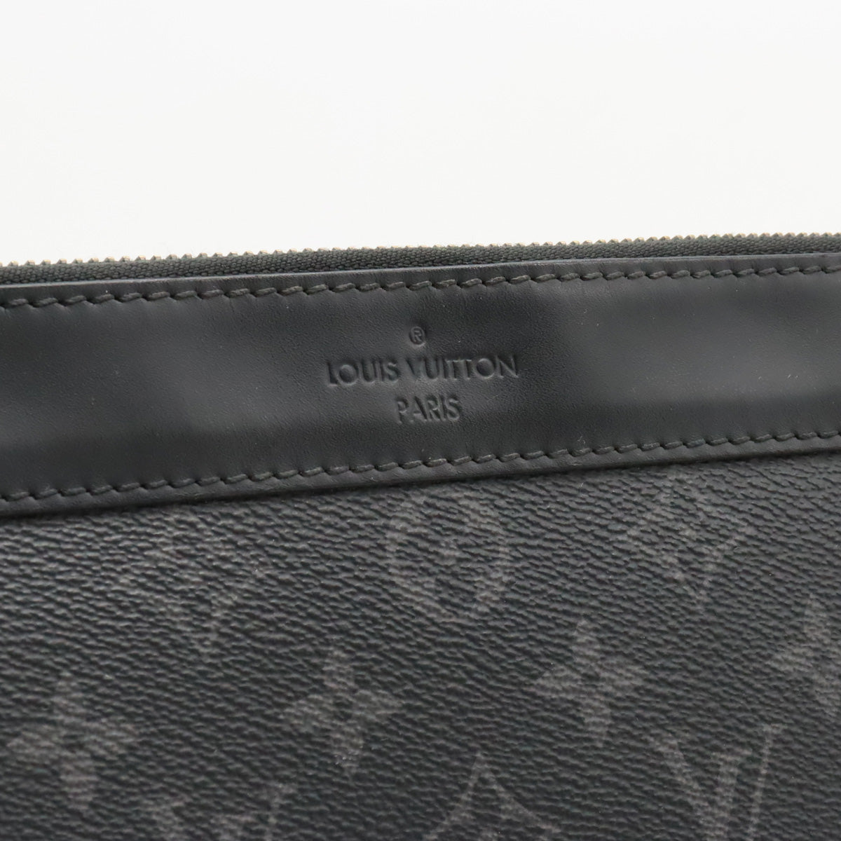 Louis Vuitton Monograms Discovery Bag Louis Vuitton M62291