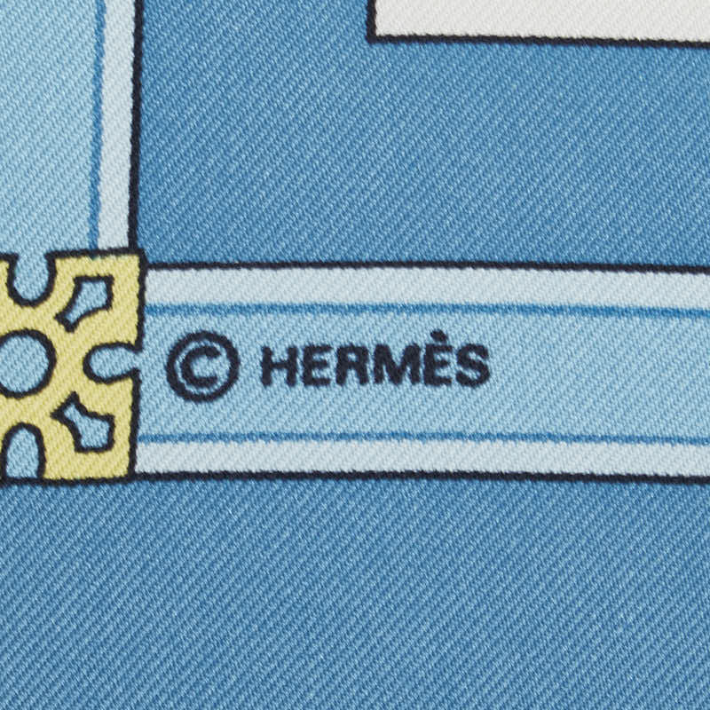 Hermes Carré 90 LE MUSEROLLES Nose S Scarf Light Blue Multicolor Silk  Hermes