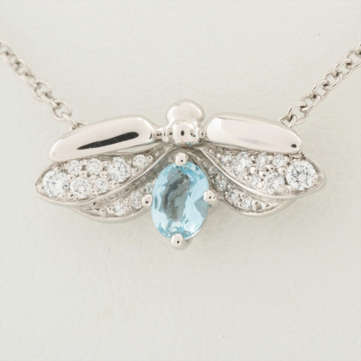 Authentic! Tiffany & Co Victoria Platinum Diamond Aquamarine Pendant  Necklace | Aquamarine pendant, Diamond aquamarine, Tiffany & co.