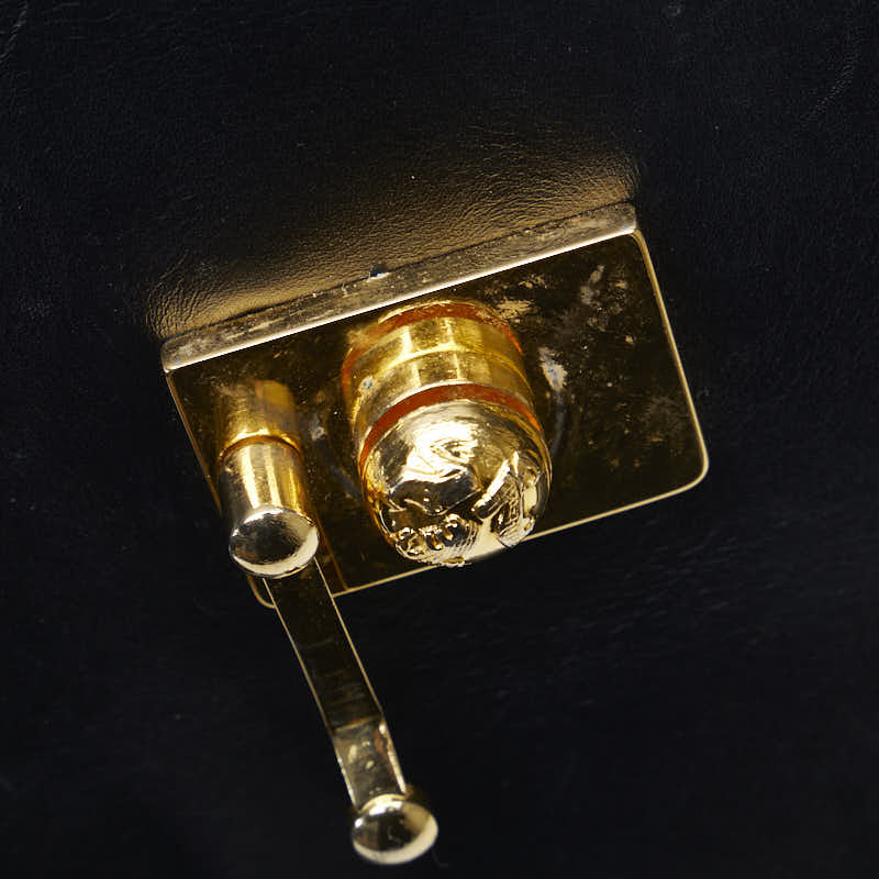 Salvatore Ferragamo Head Motif Button Gold Shell Bag DQ-21 黑色皮革女士 Salvatore Ferragamo [更多] 瓶子