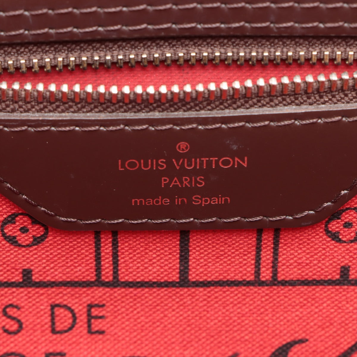 LOUIS VUITTON Neverfull MM in Damier N51105