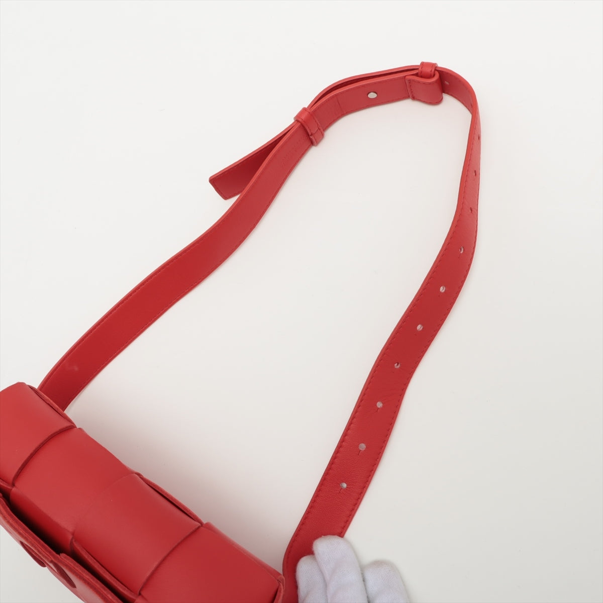 BOTTEGA VENETA Intrecciato Shoulder Bag in Leather Red