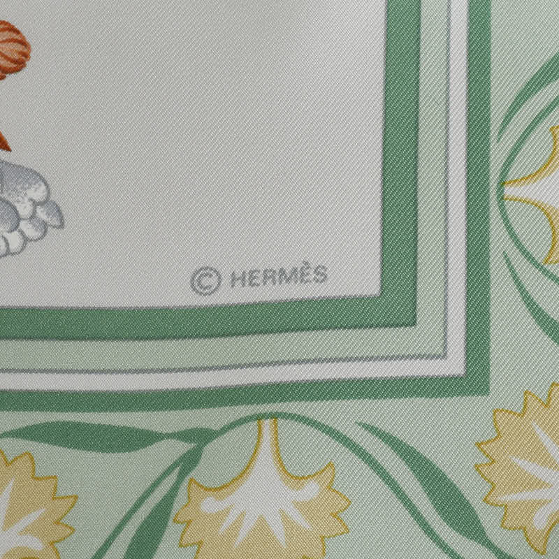 Hermes Carré 90 OEillets sauvages et autres Caryophyllees Wild Carnation and Nadezico carf Light Green Silk  Hermes